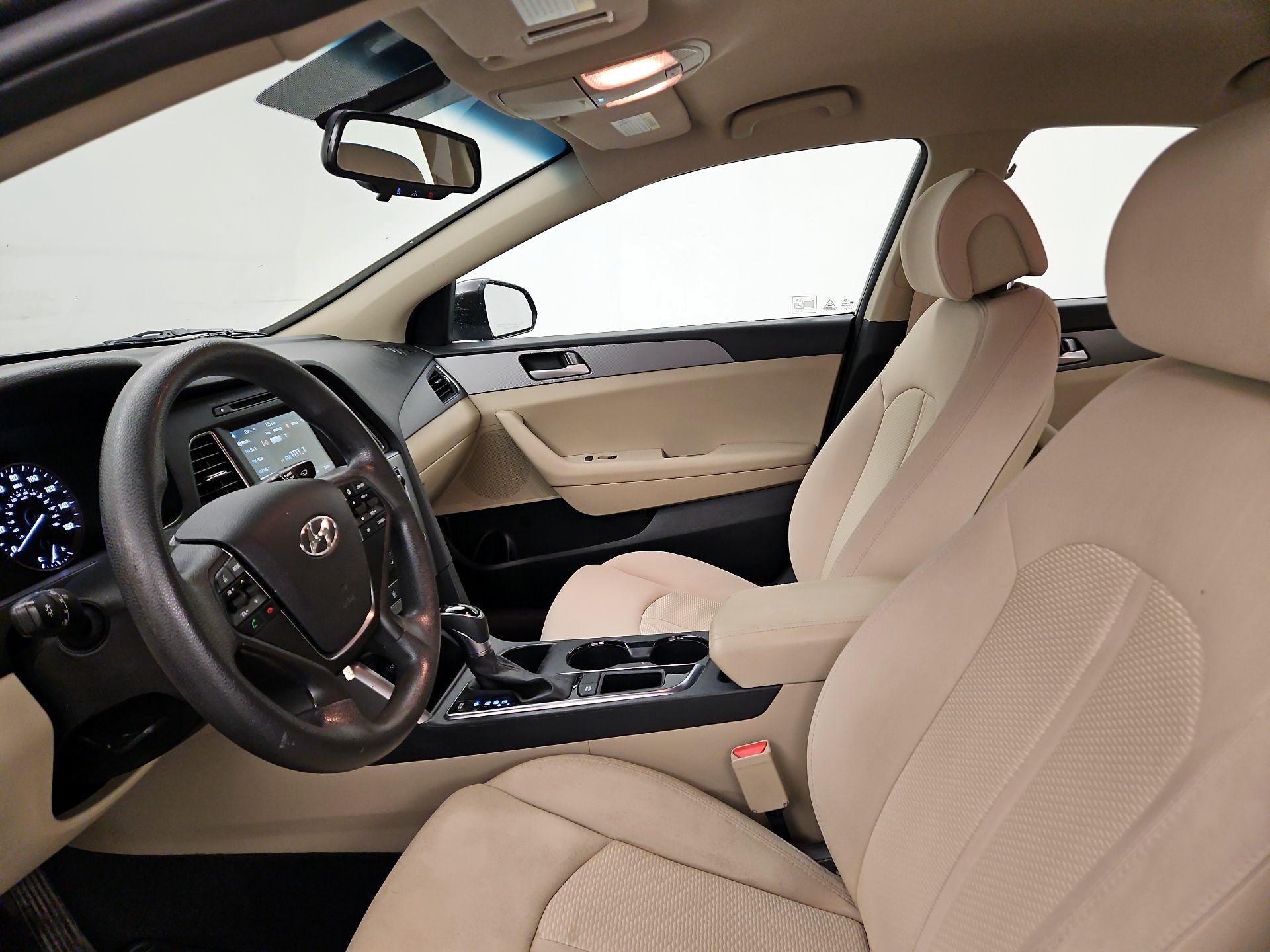 Thumbnail: 2016 Hyundai Sonata - 11