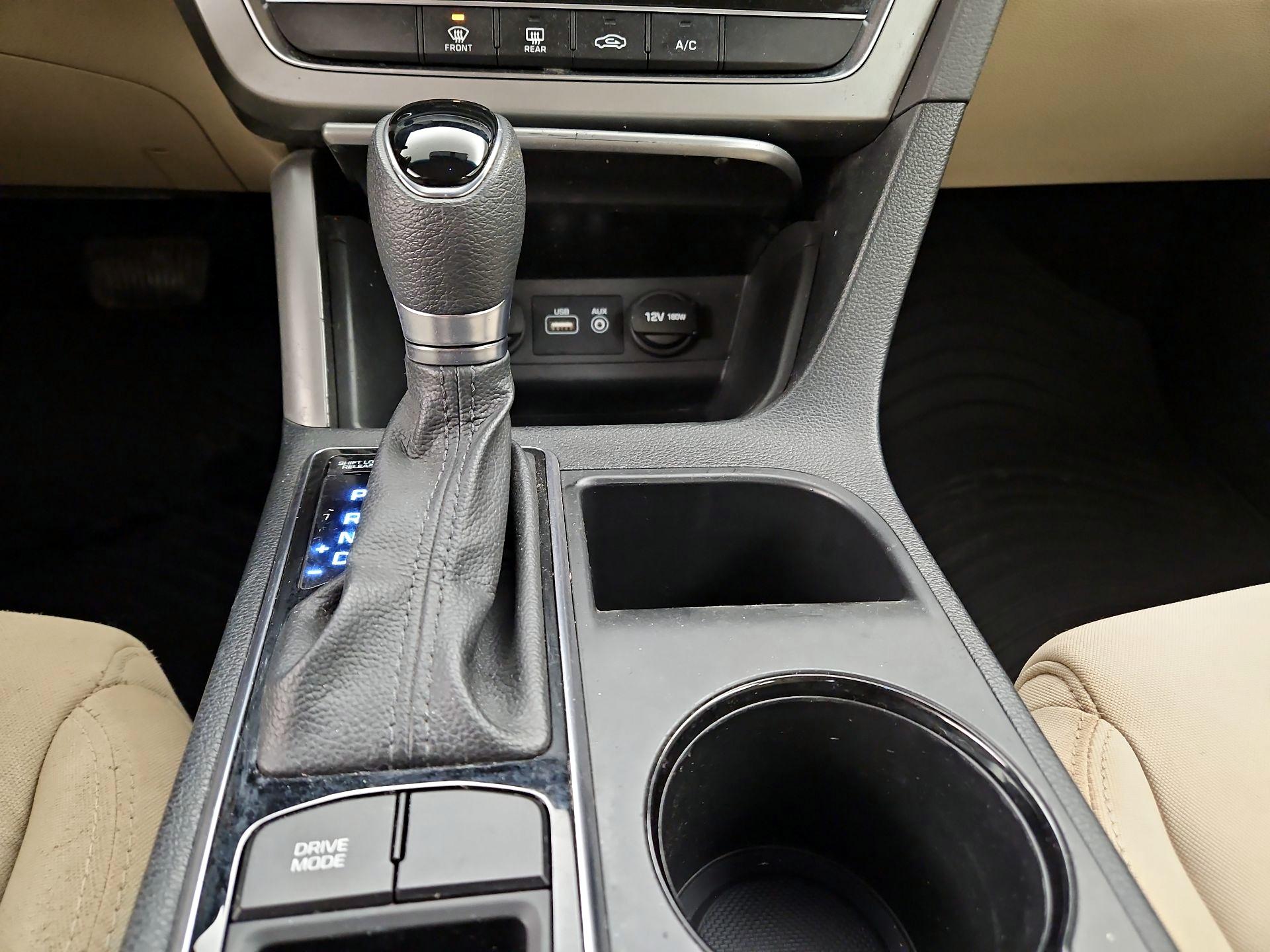 Thumbnail: 2016 Hyundai Sonata - 17