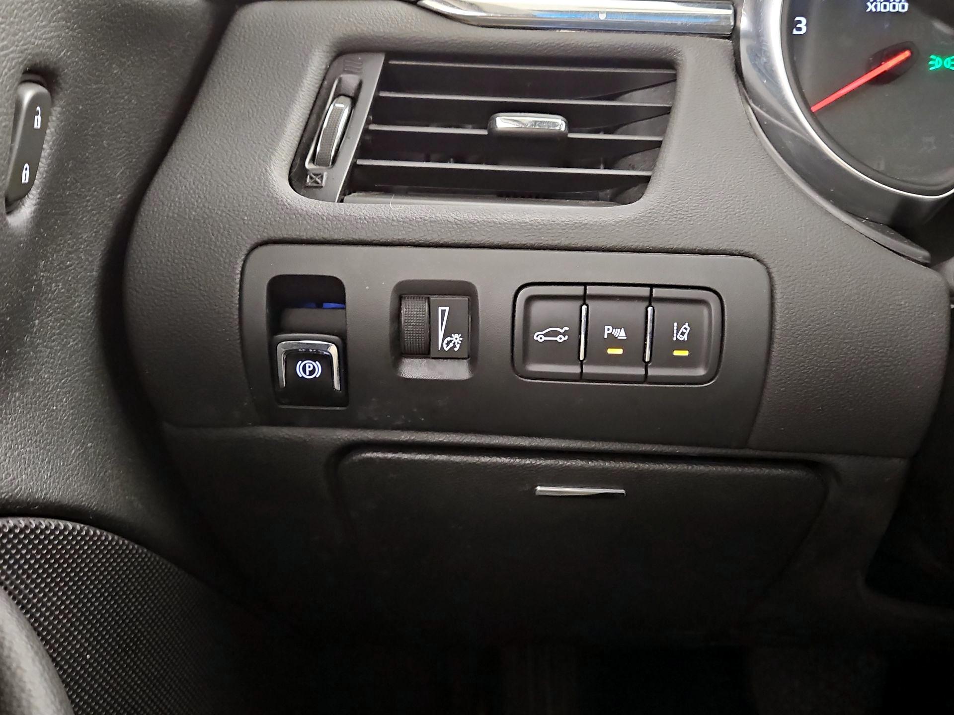 Thumbnail: 2017 Chevrolet Impala - 13