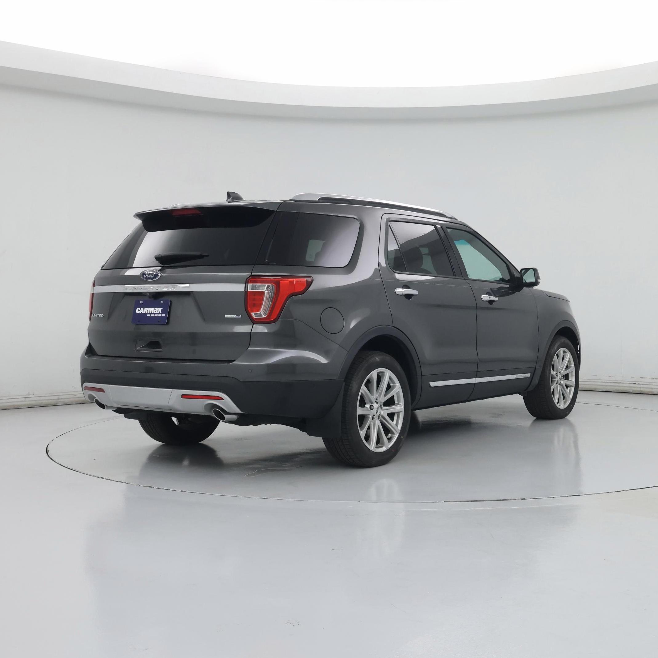 Thumbnail: 2016 Ford Explorer - 8