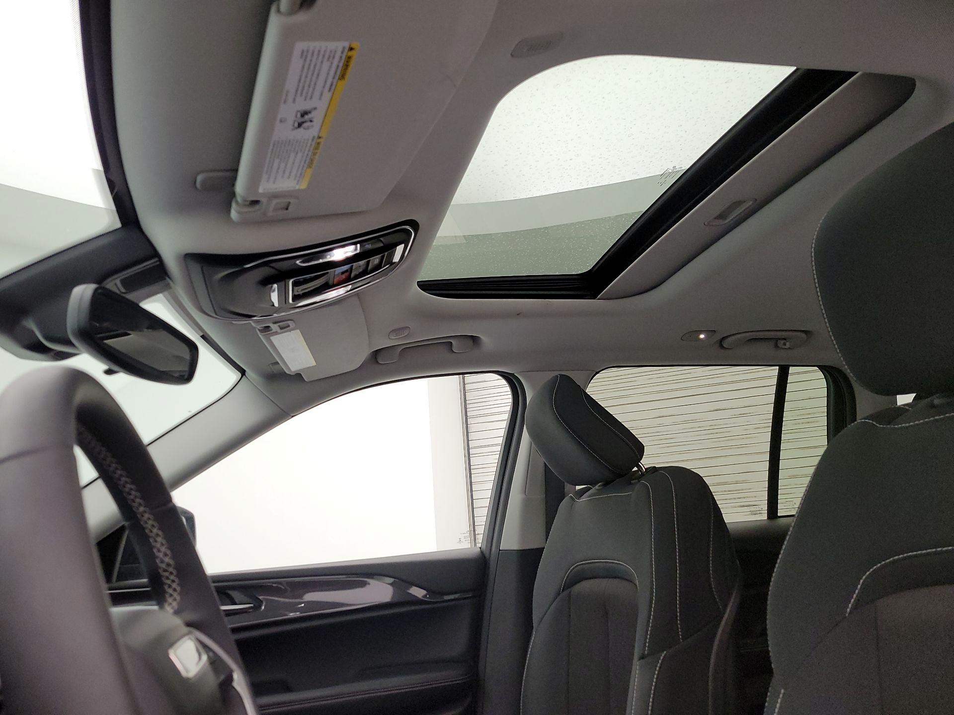 Thumbnail: 2023 Jeep Grand Cherokee - 19