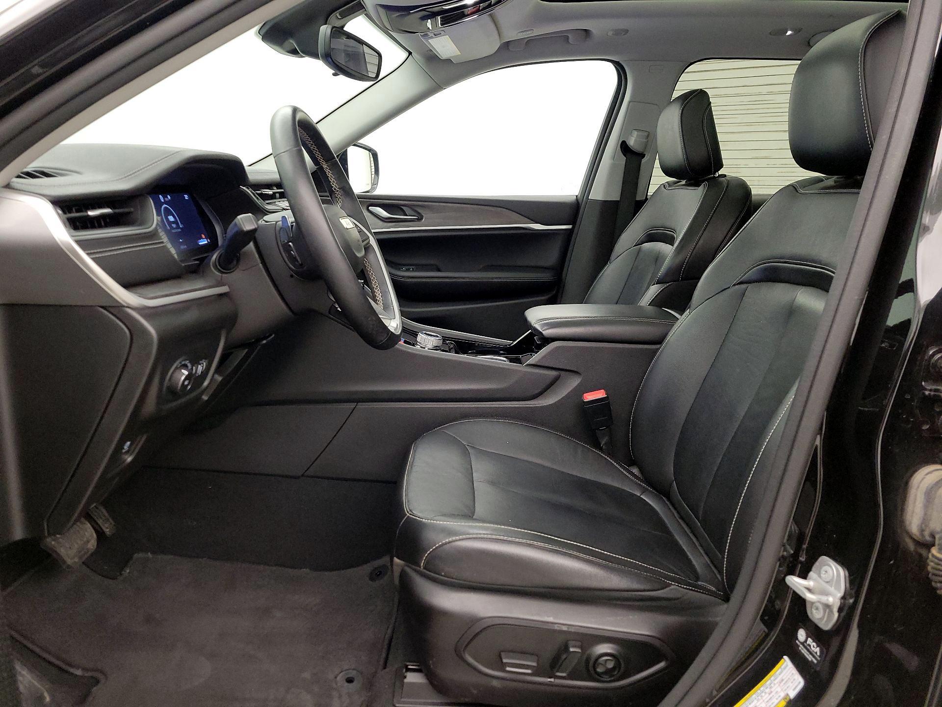 Thumbnail: 2022 Jeep Grand Cherokee - 11