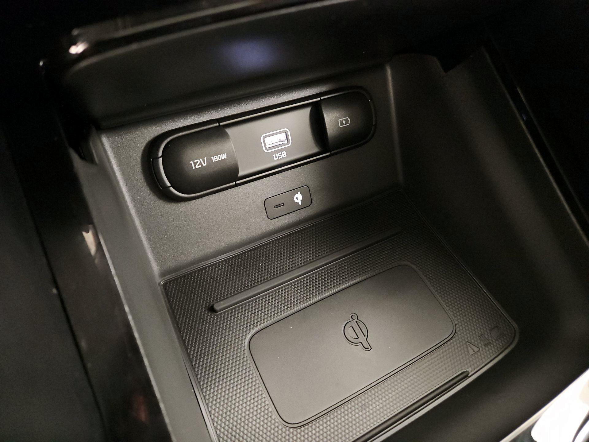 Thumbnail: 2022 Kia Telluride - 19