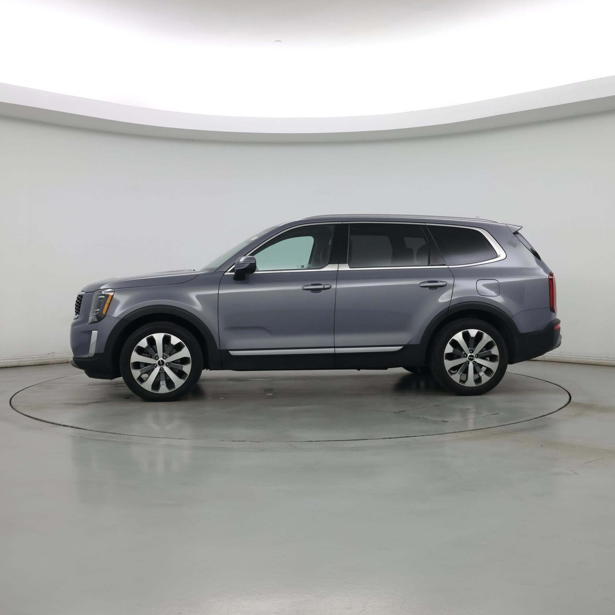Thumbnail: 2022 Kia Telluride - 3