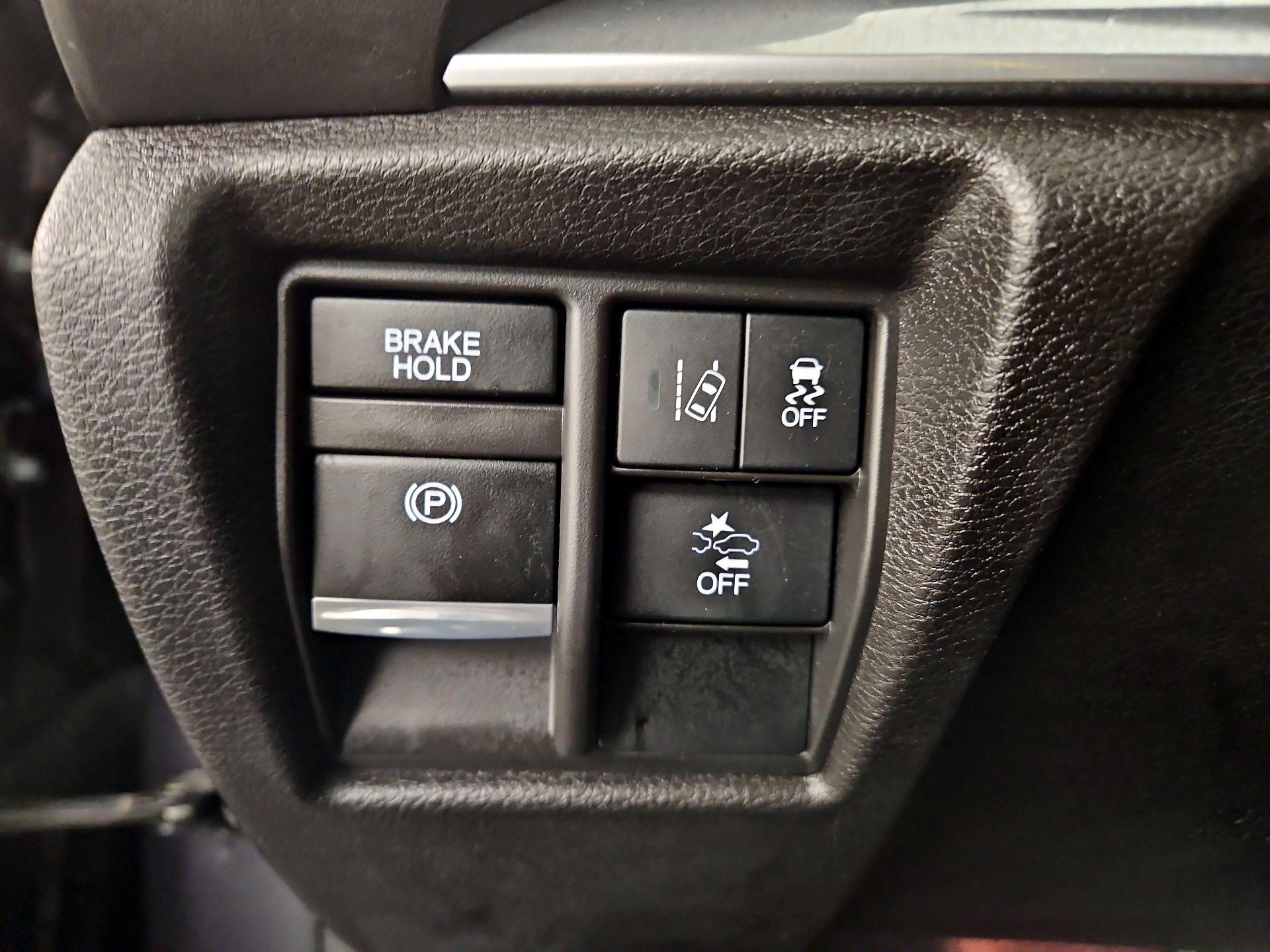 Thumbnail: 2018 Acura MDX - 13