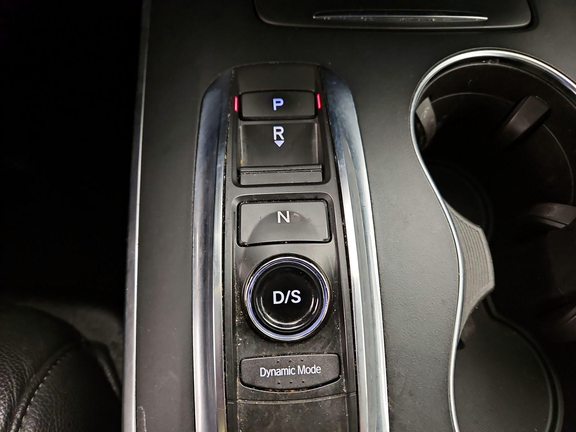 Thumbnail: 2018 Acura MDX - 17