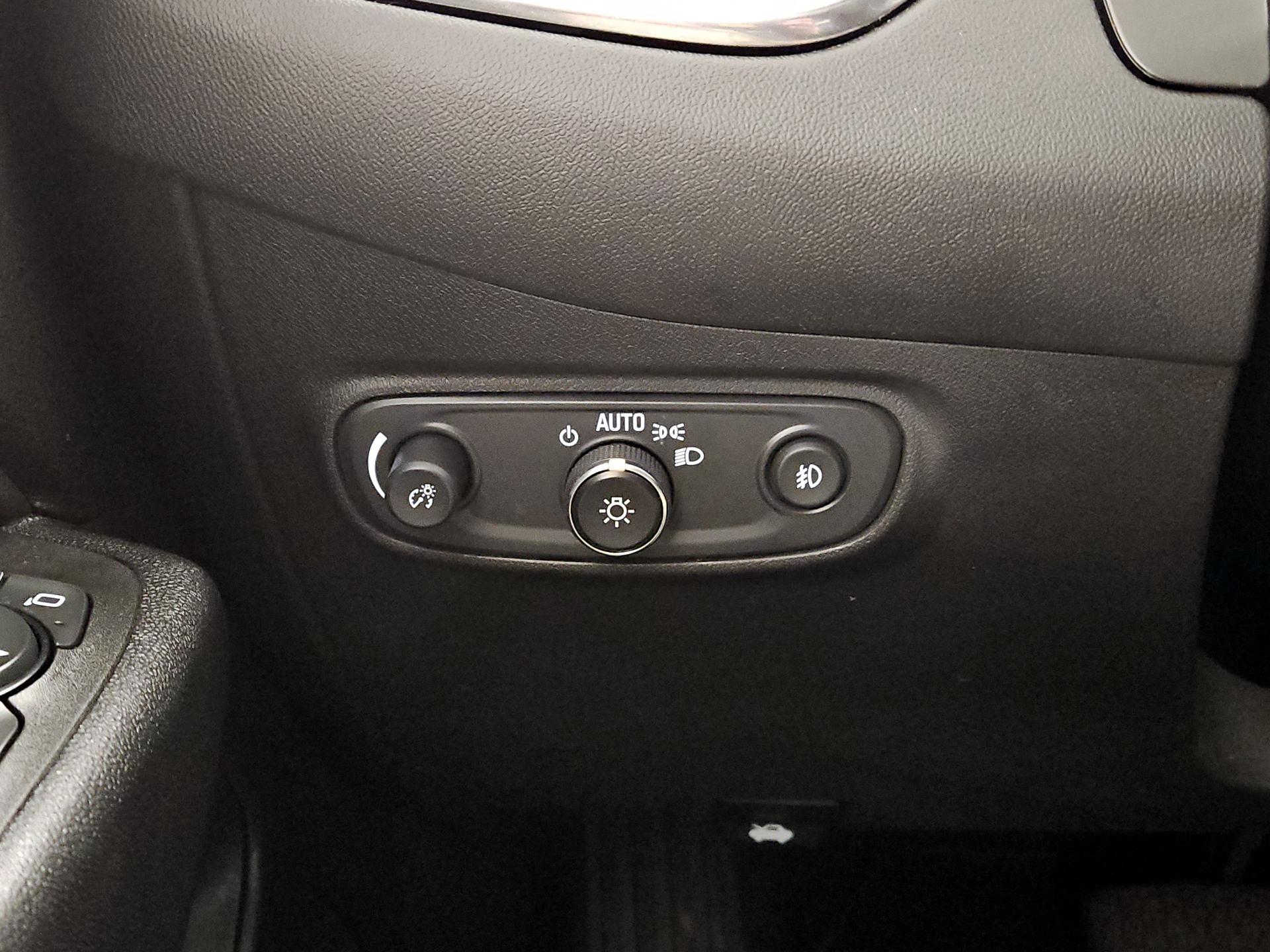 Thumbnail: 2021 Chevrolet Equinox - 13