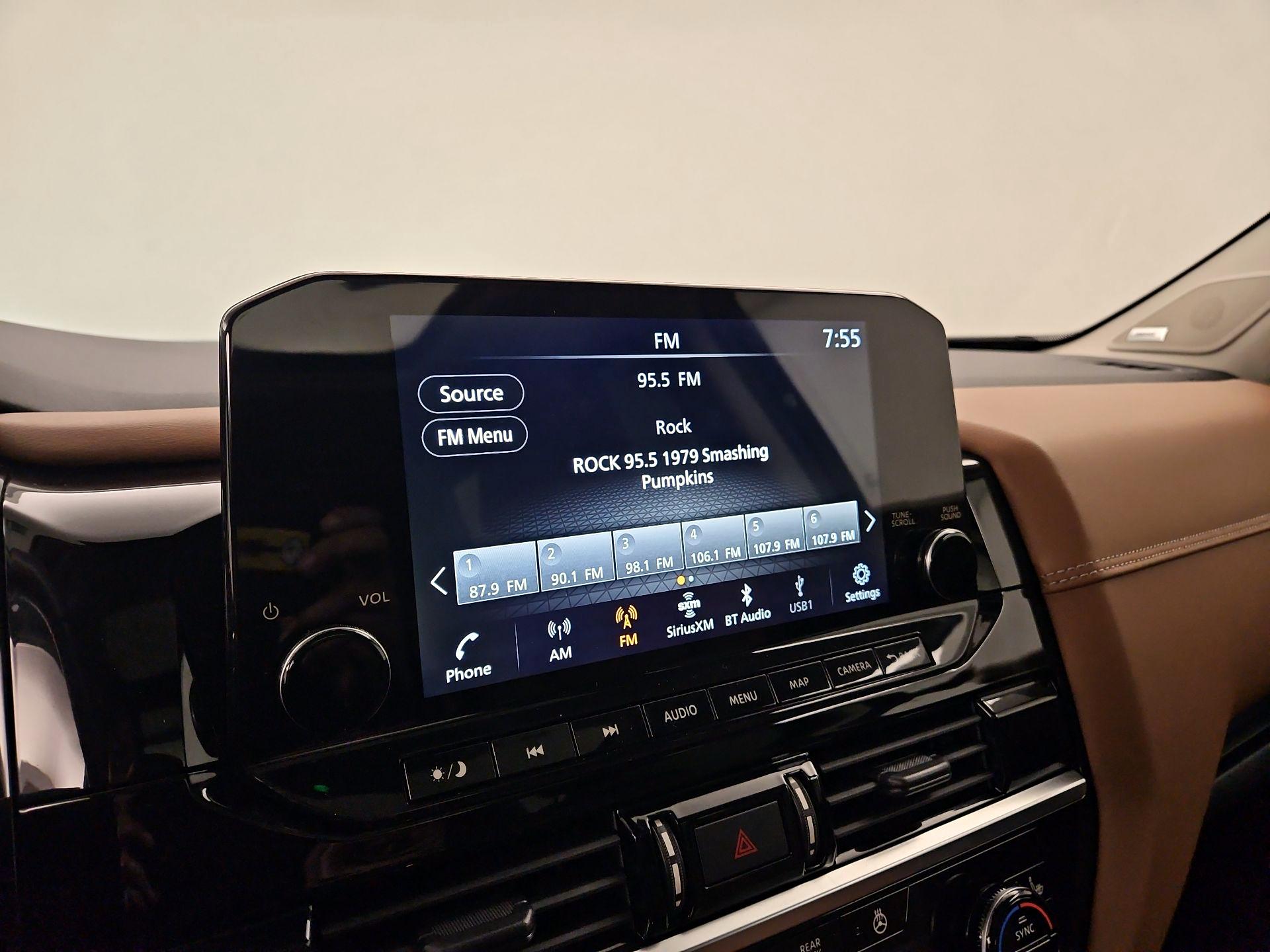 Thumbnail: 2023 Nissan Pathfinder - 16