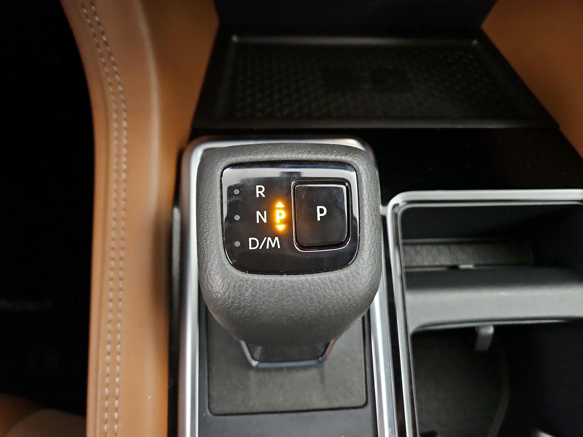 Thumbnail: 2023 Nissan Pathfinder - 18