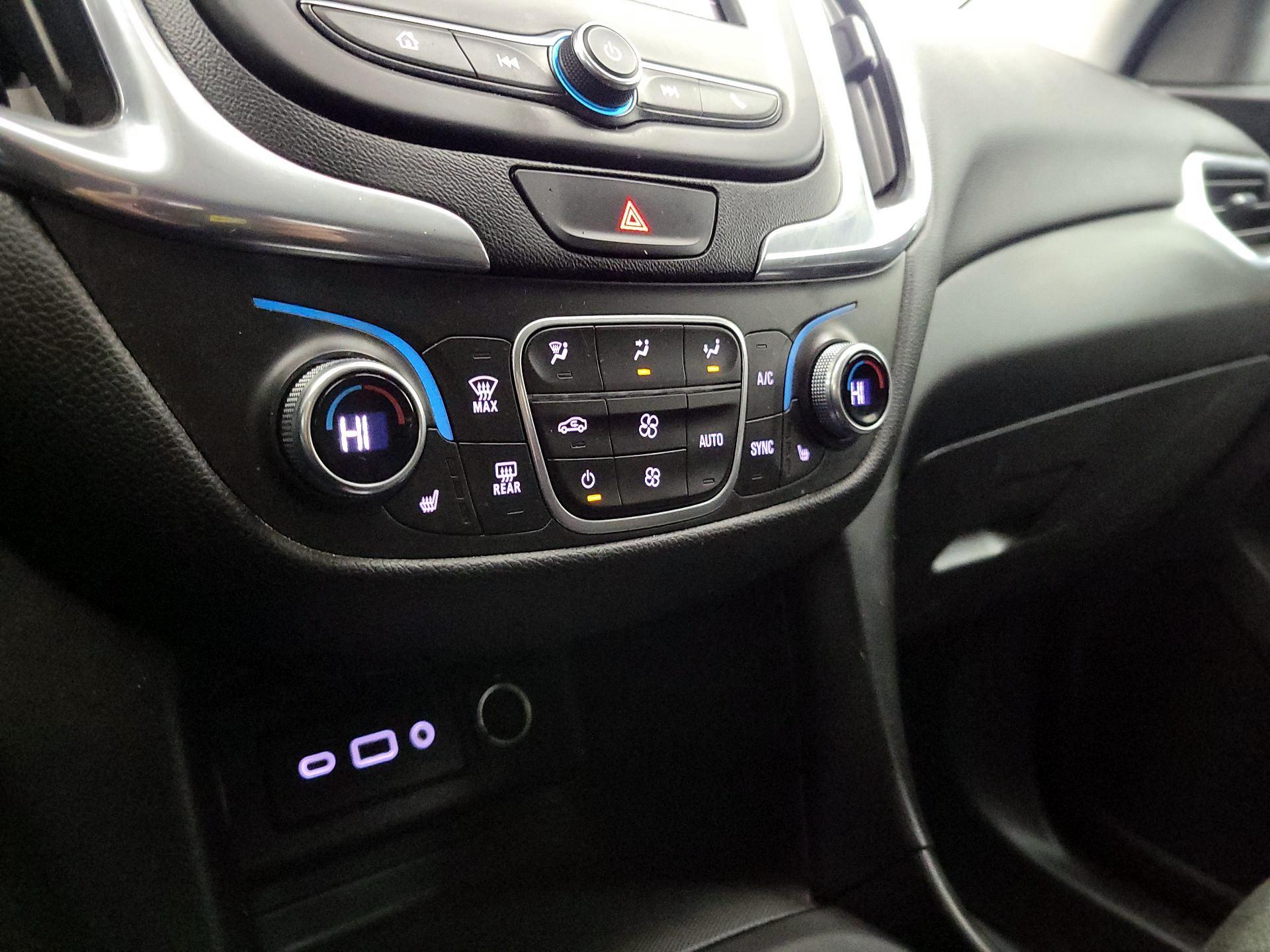 Thumbnail: 2020 Chevrolet Equinox - 16