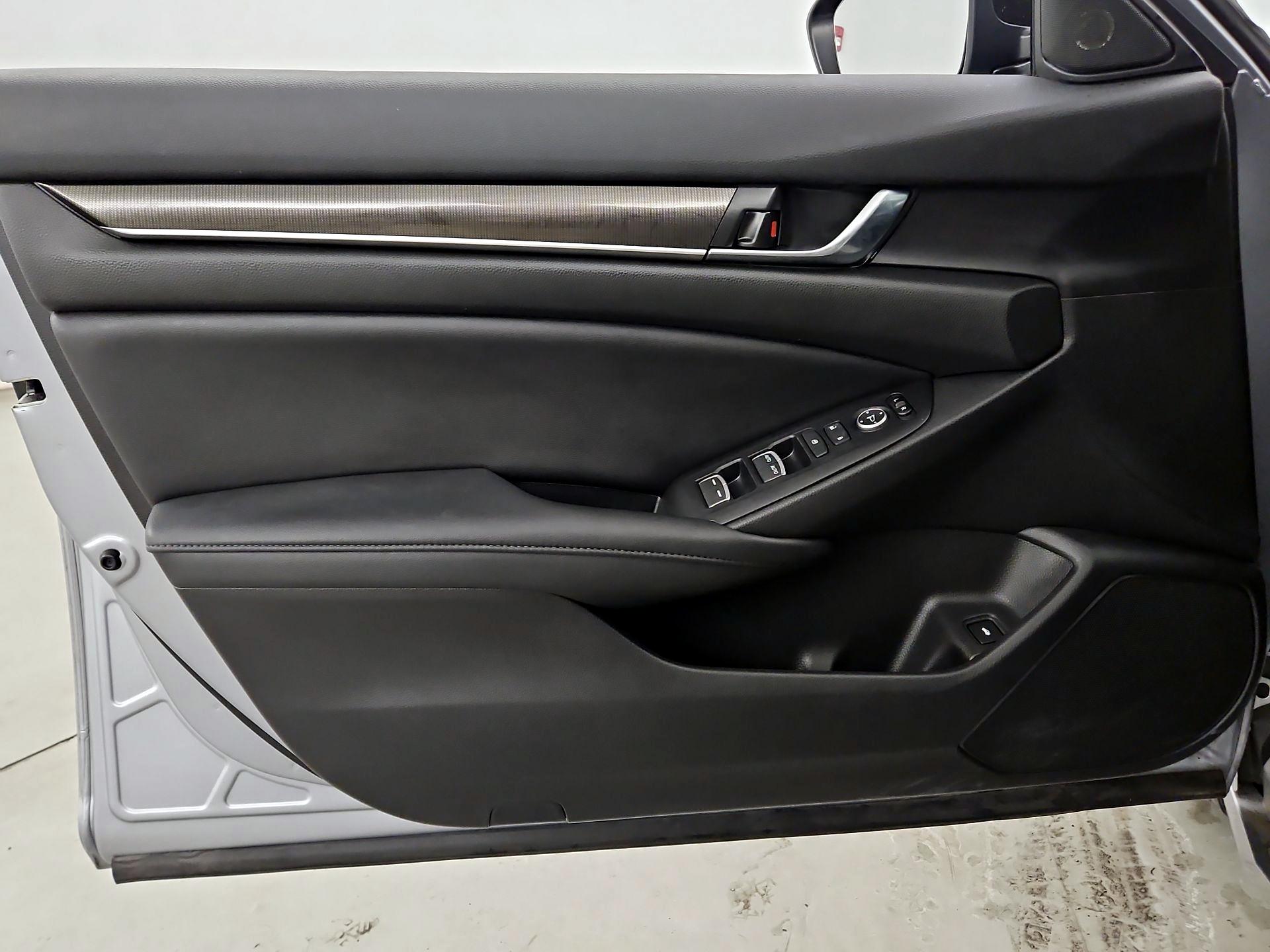 Thumbnail: 2022 Honda Accord - 12