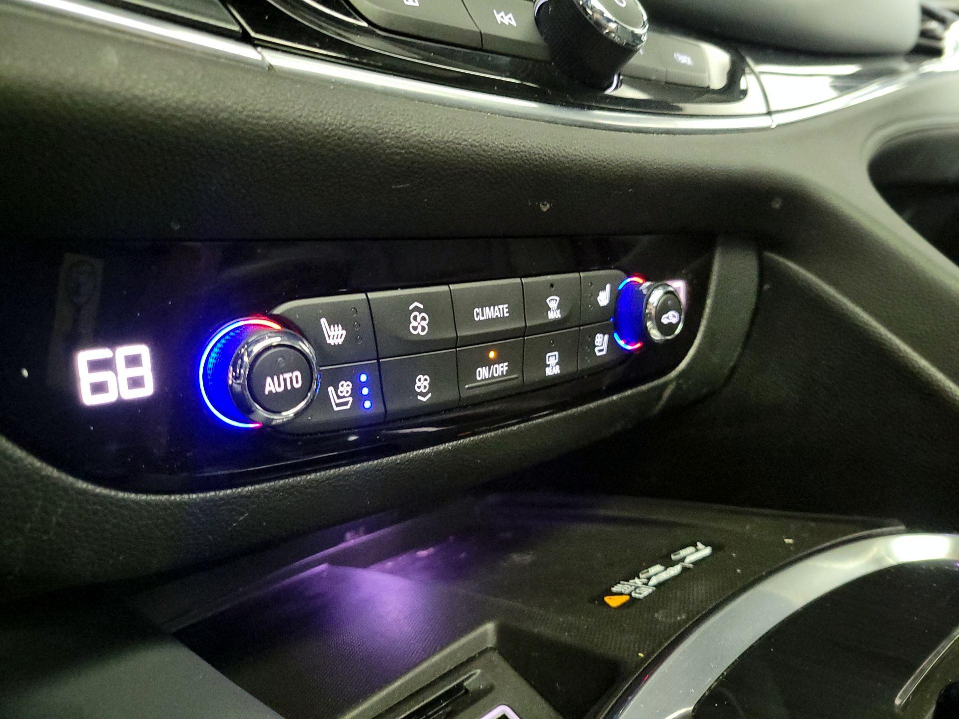 Thumbnail: 2022 Buick Enclave - 16