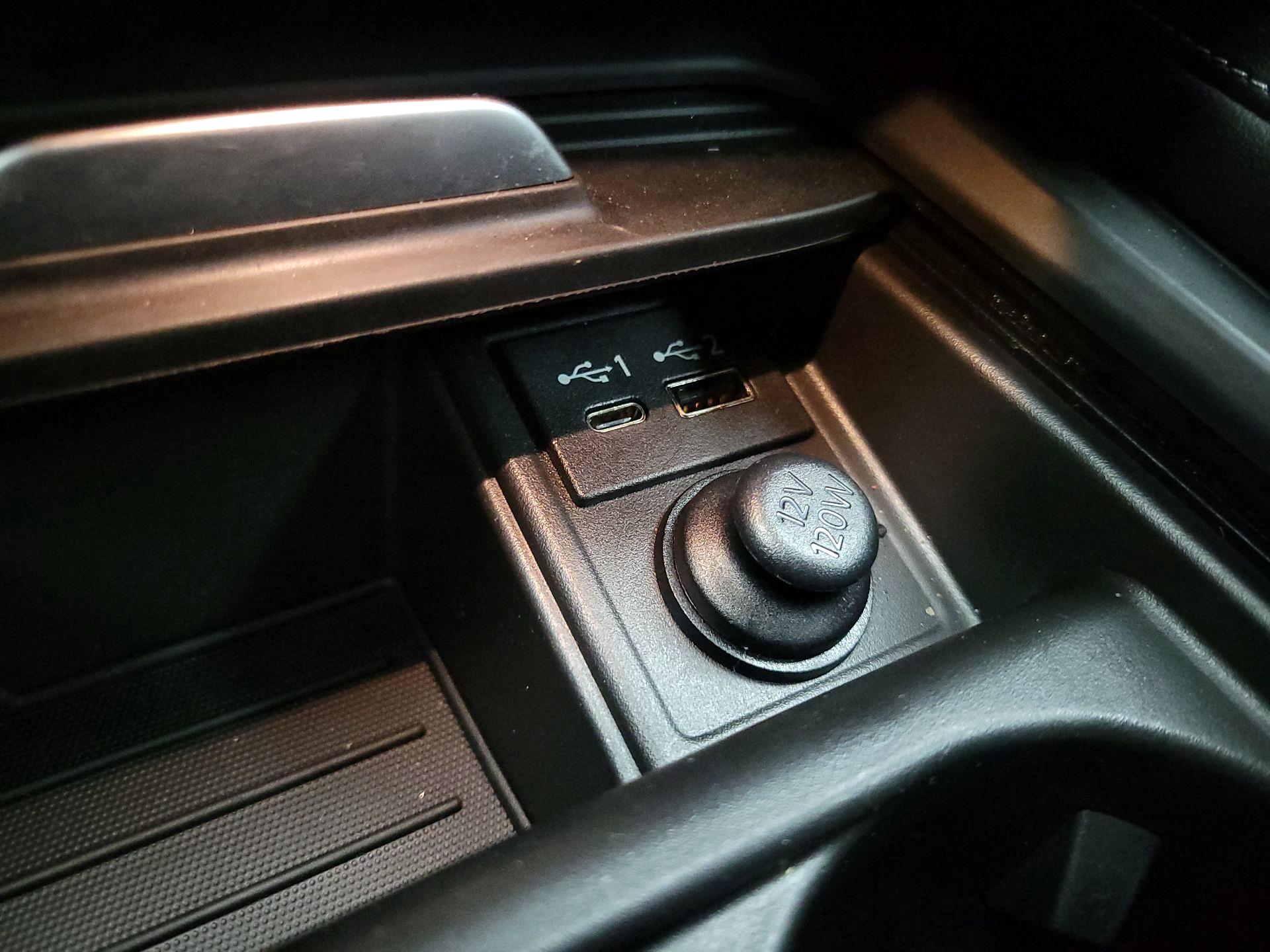 Thumbnail: 2022 INFINITI QX50 - 18