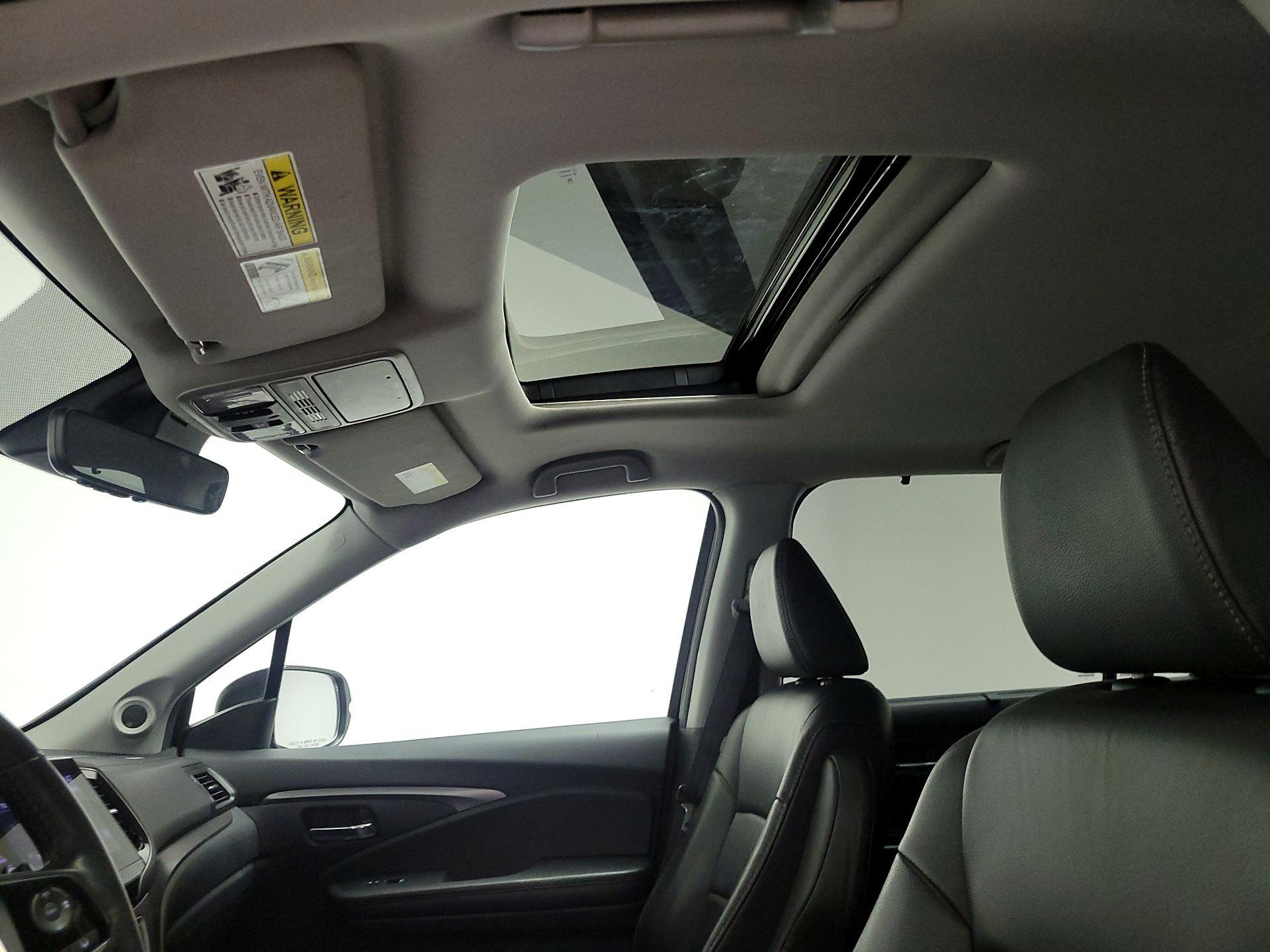 Thumbnail: 2022 Honda Pilot - 19