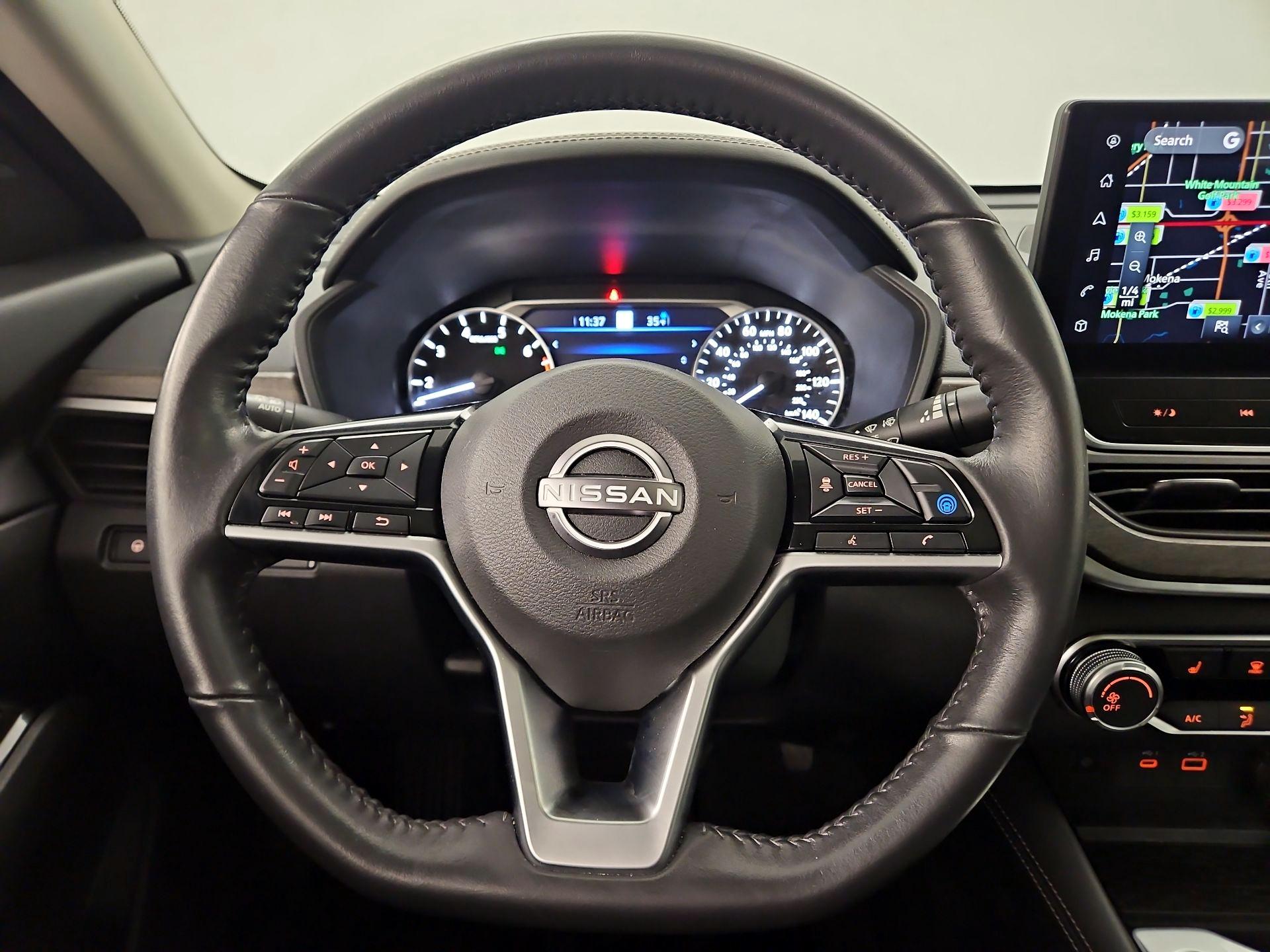 Thumbnail: 2023 Nissan Altima - 10