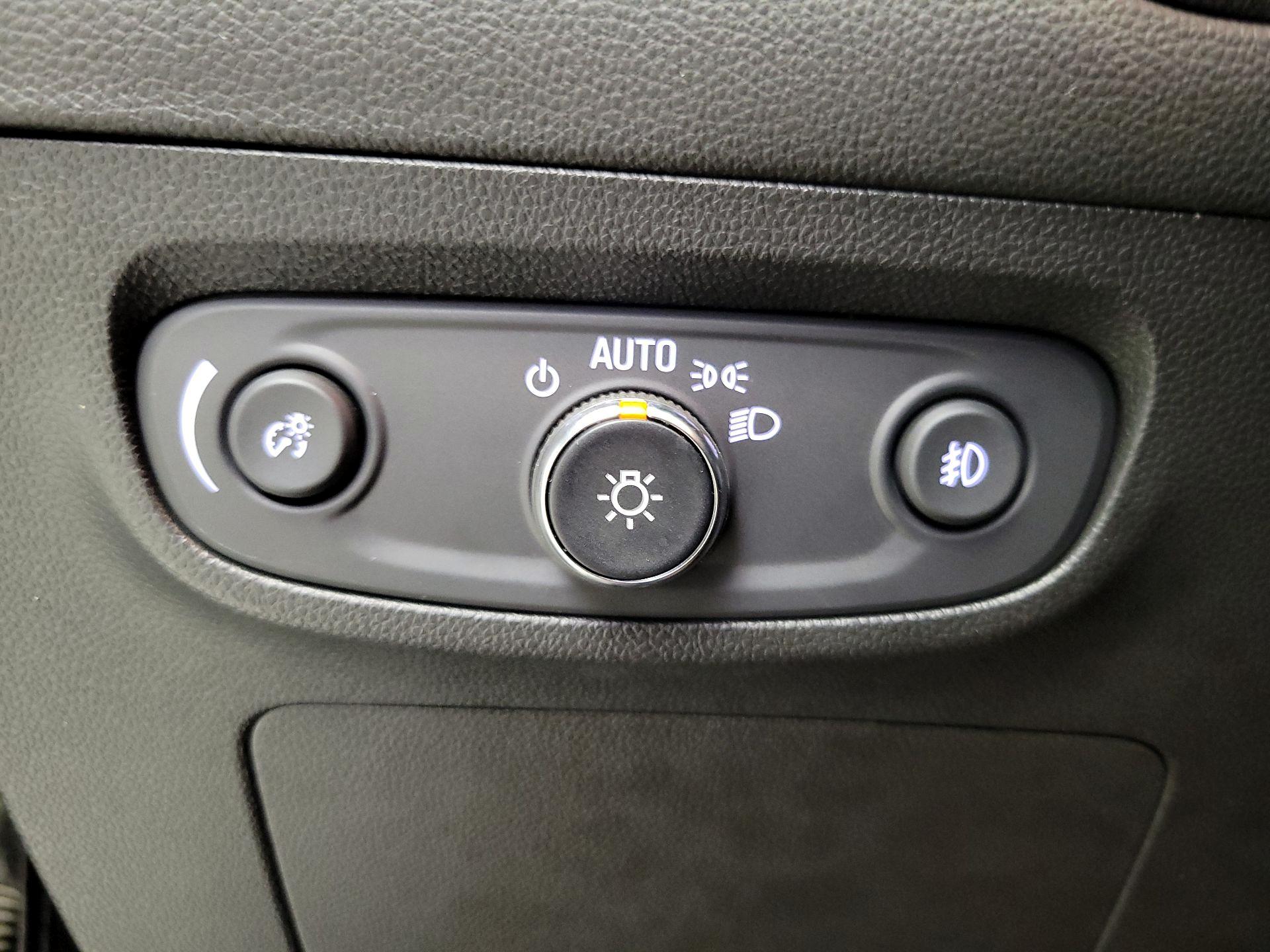 Thumbnail: 2021 Buick Encore GX - 13