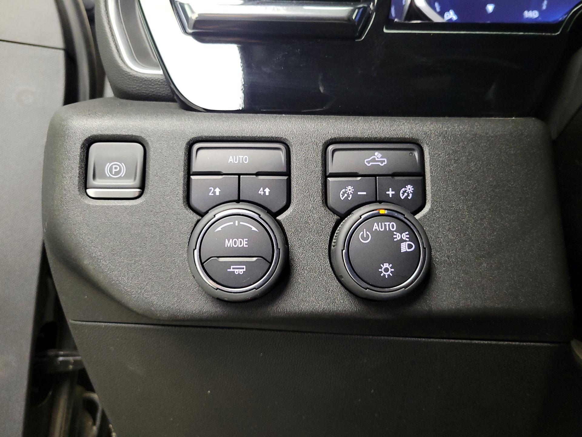 Thumbnail: 2023 Chevrolet Silverado 1500 - 13