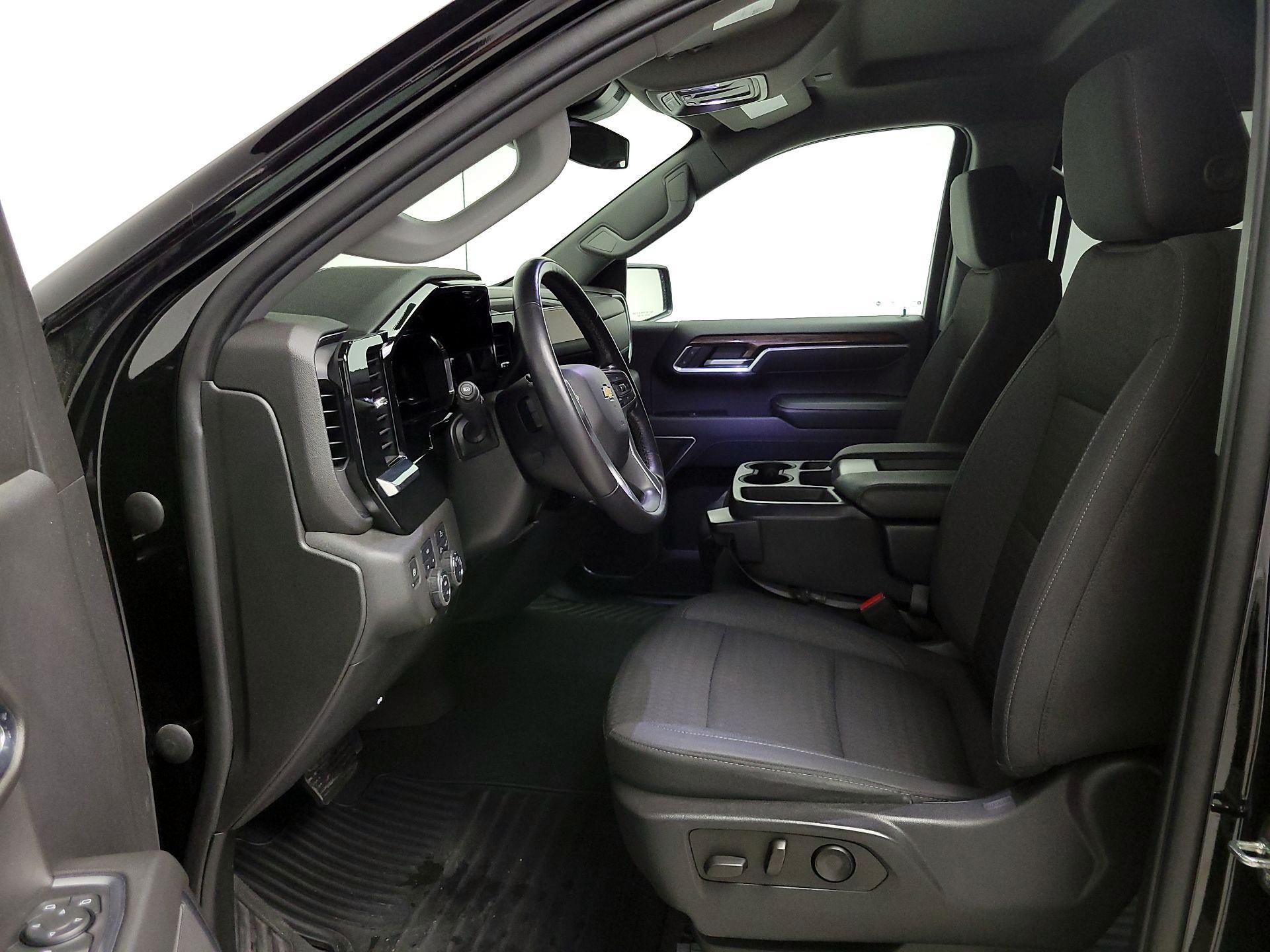 Thumbnail: 2022 Chevrolet Silverado 1500 - 11