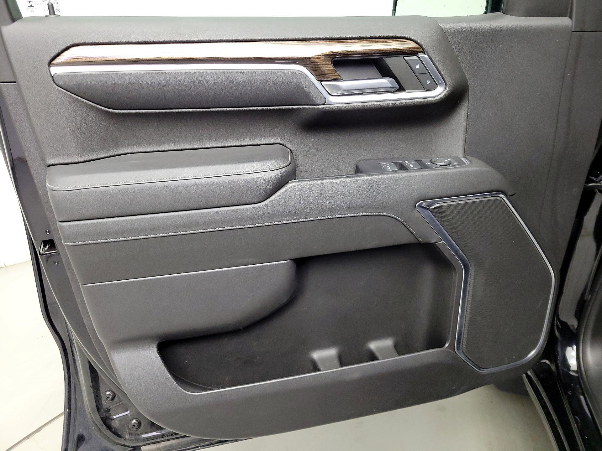 Thumbnail: 2022 Chevrolet Silverado 1500 - 12