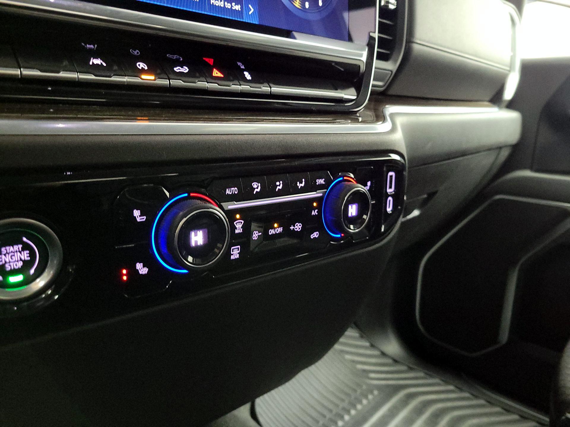 Thumbnail: 2022 Chevrolet Silverado 1500 - 16