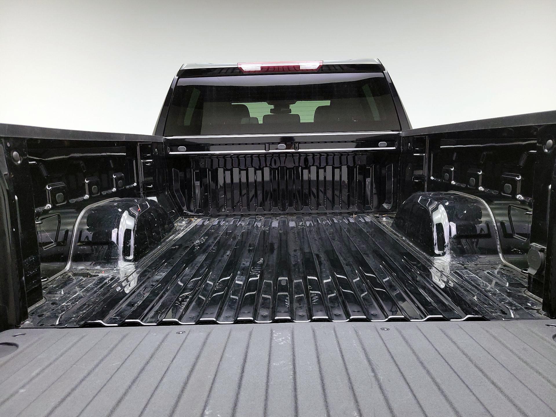 Thumbnail: 2022 Chevrolet Silverado 1500 - 20