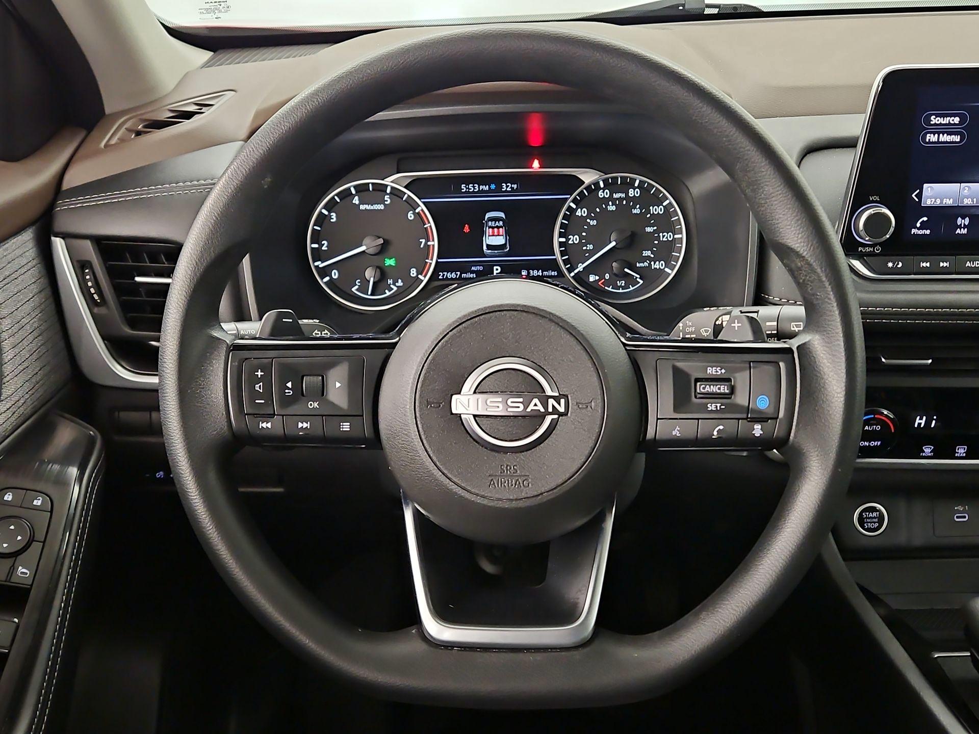 Thumbnail: 2023 Nissan Rogue - 10