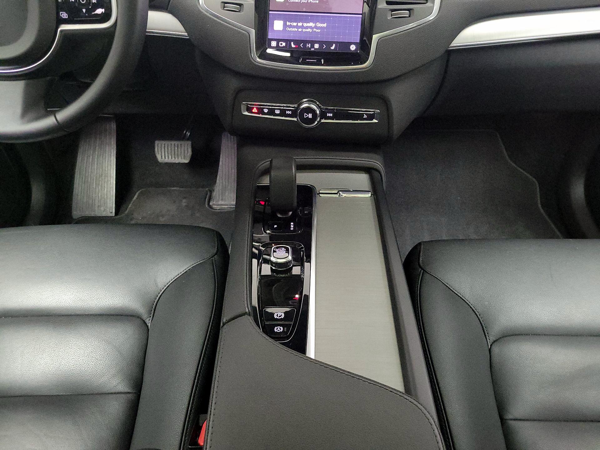 Thumbnail: 2025 Volvo XC90 - 18