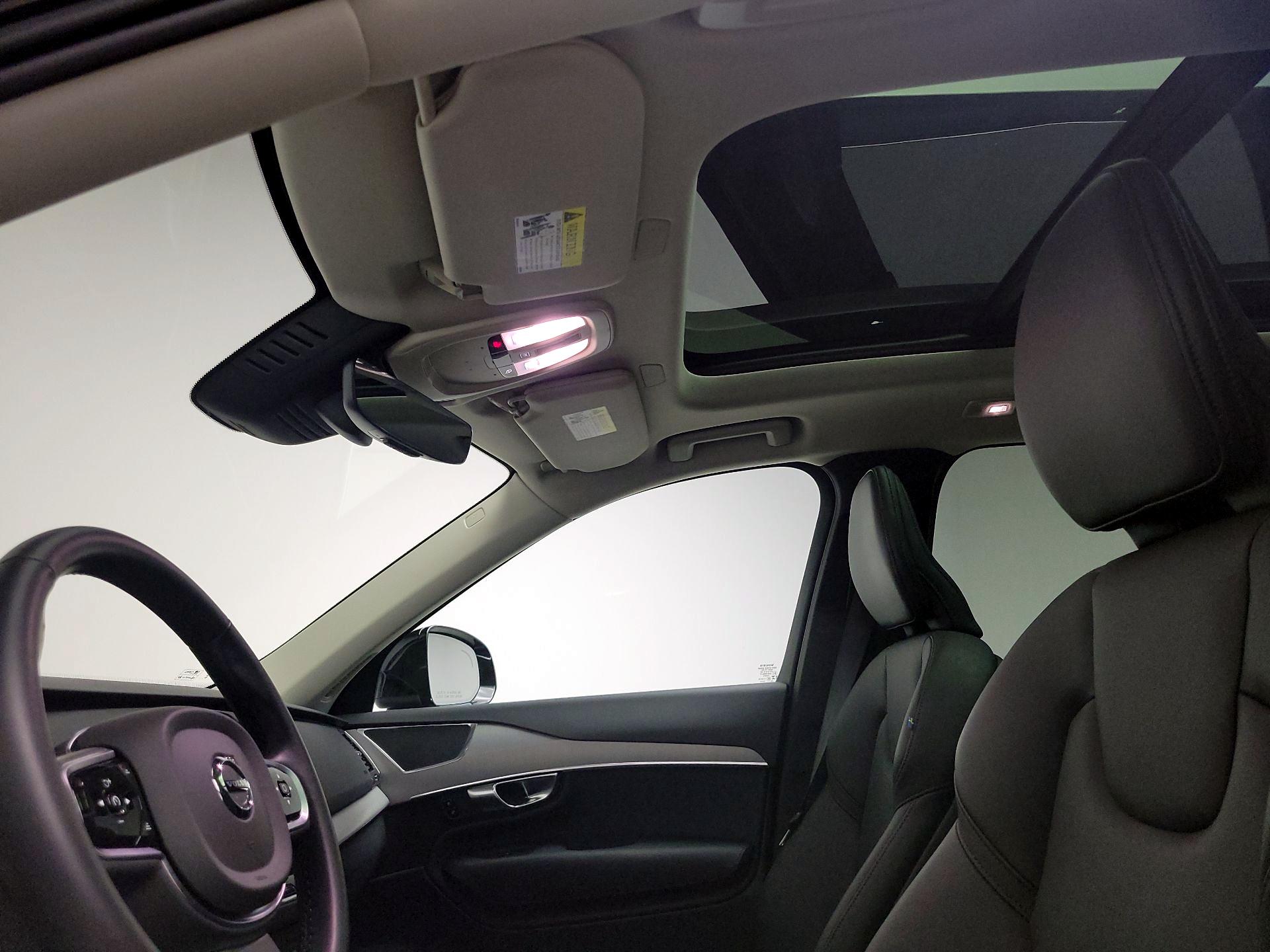 Thumbnail: 2025 Volvo XC90 - 20