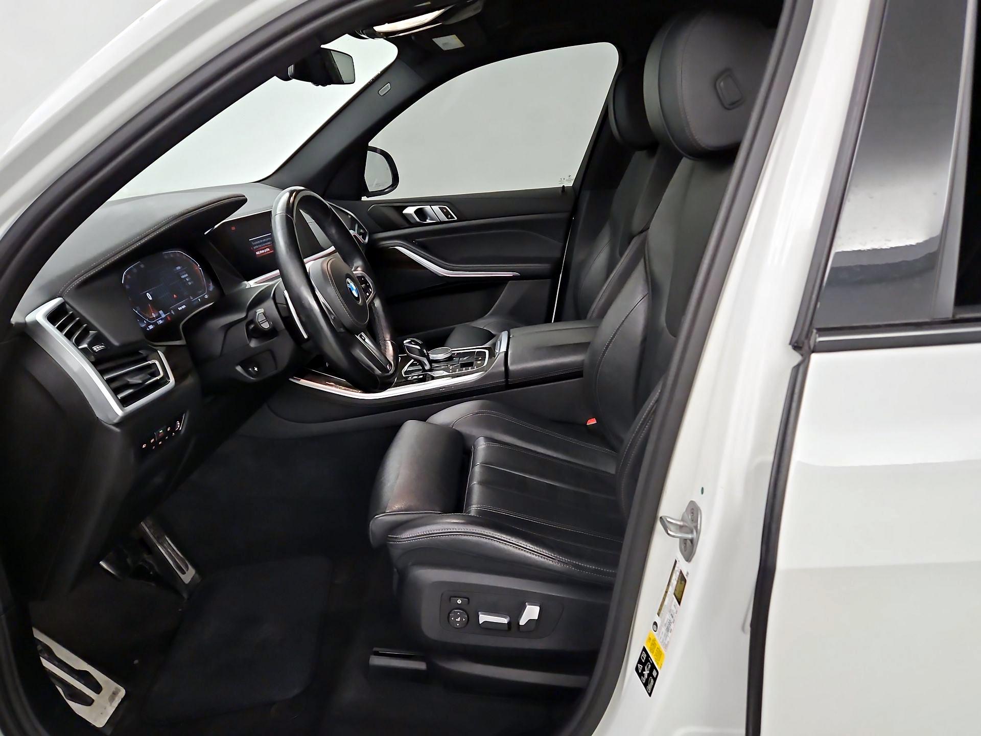 Thumbnail: 2021 BMW X5 - 11