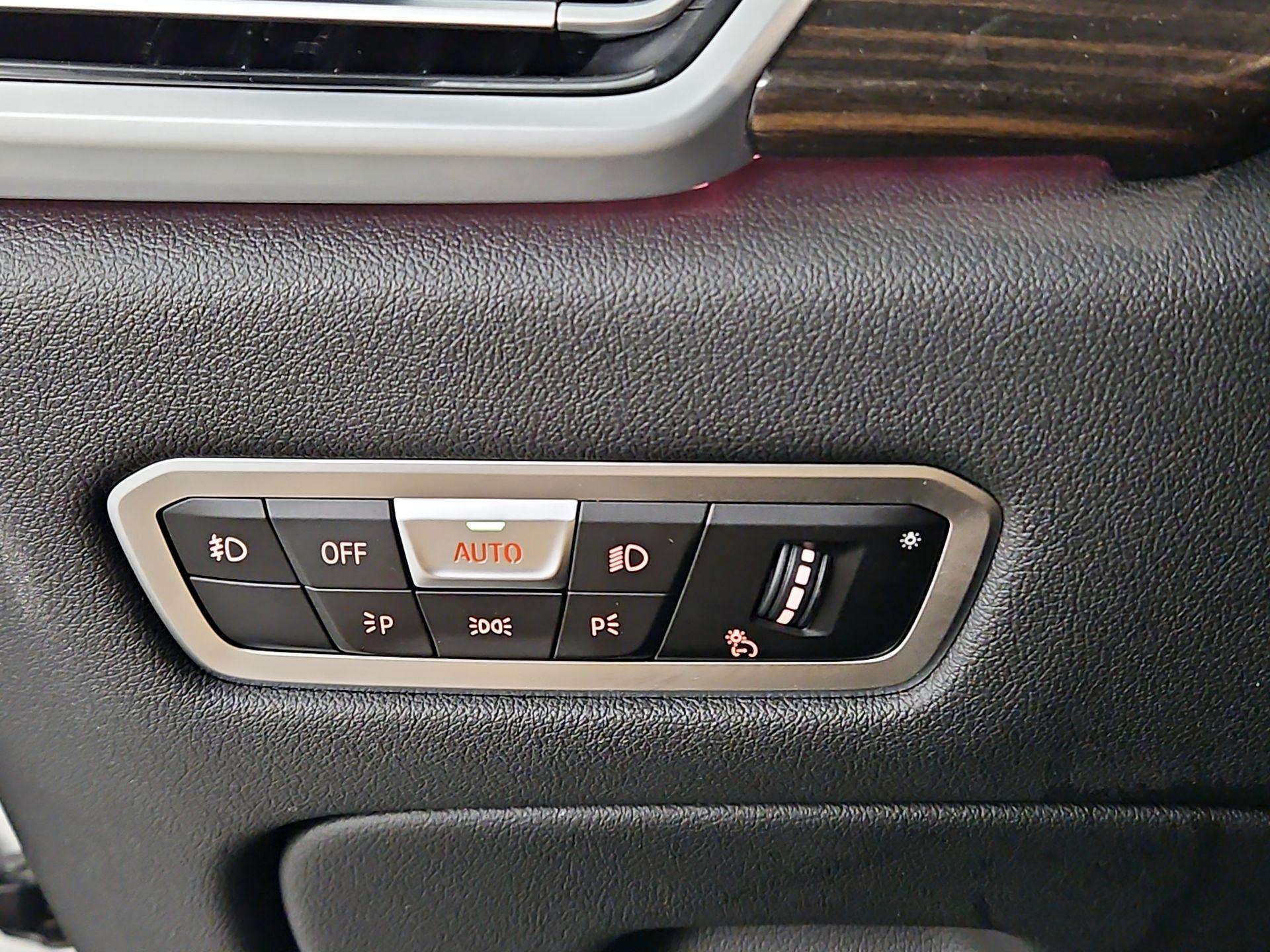 Thumbnail: 2021 BMW X5 - 13