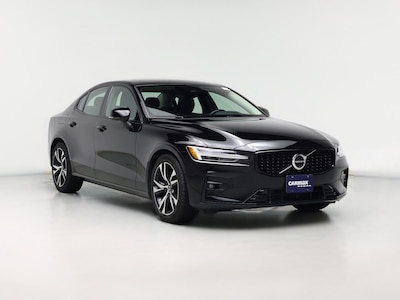 2024 Volvo S60 B5 Plus Dark Theme
