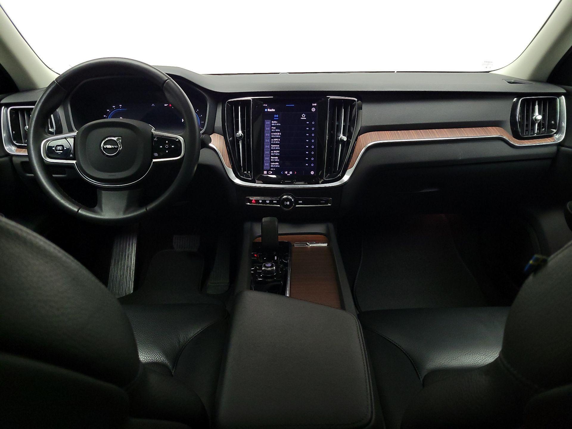 Thumbnail: 2024 Volvo S60 - 9