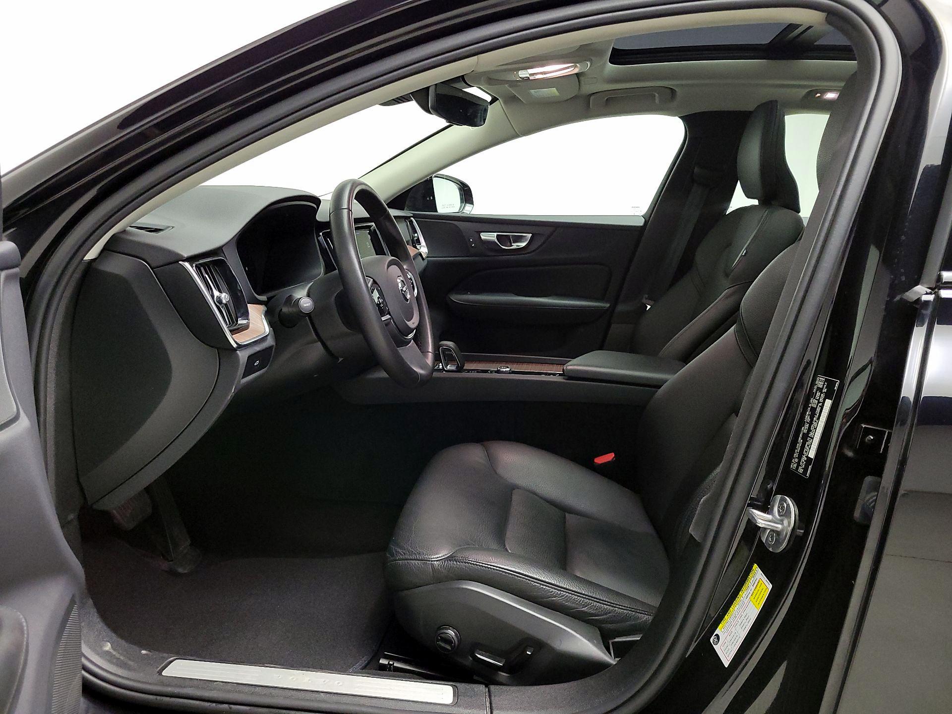 Thumbnail: 2024 Volvo S60 - 11