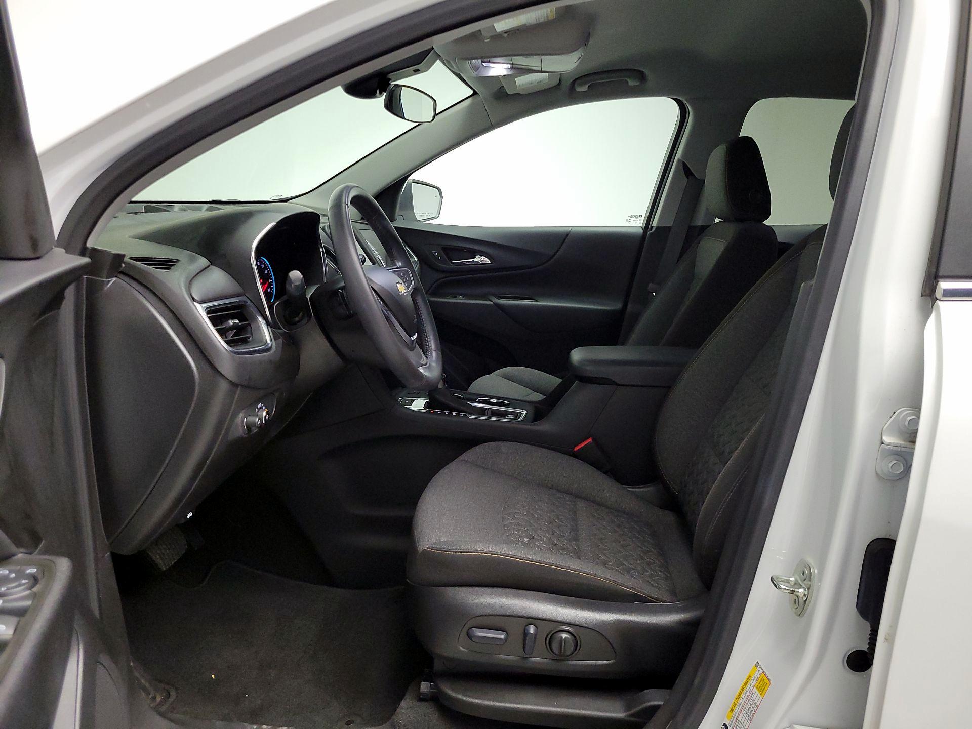 Thumbnail: 2022 Chevrolet Equinox - 11