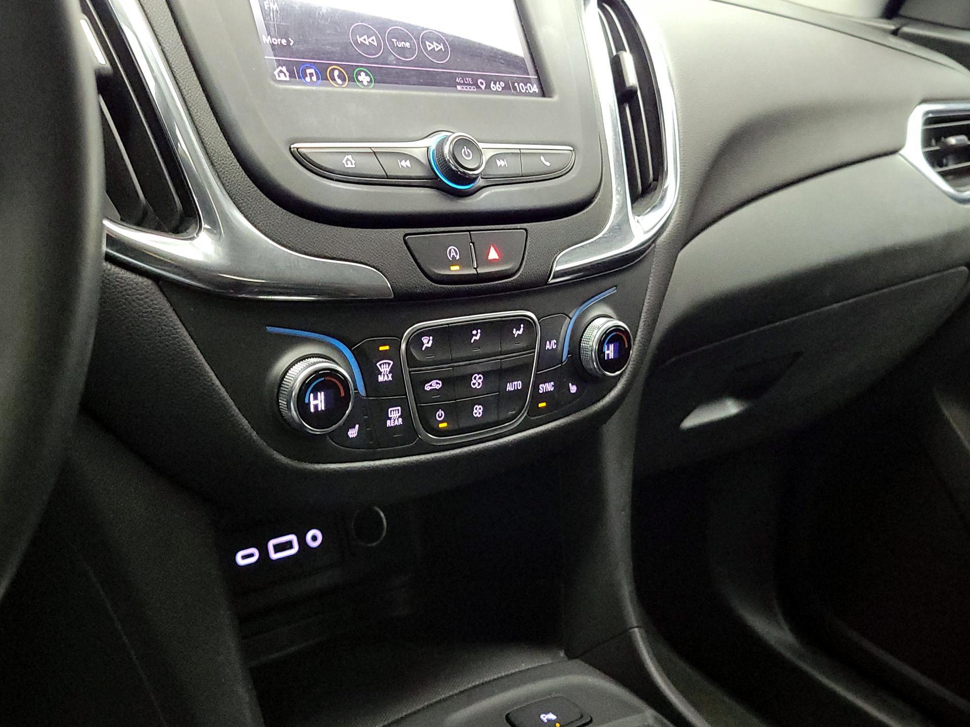 Thumbnail: 2022 Chevrolet Equinox - 16