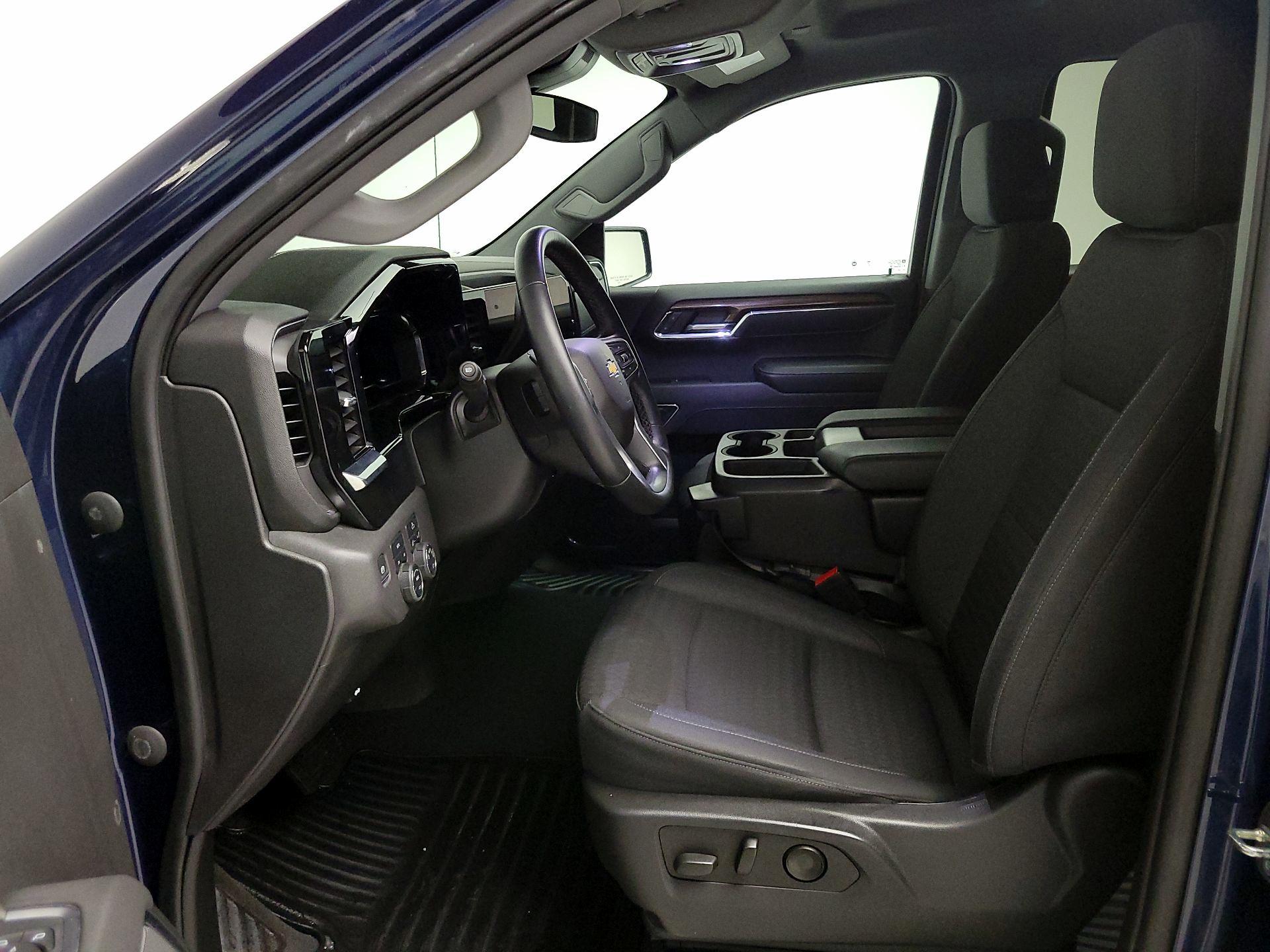 Thumbnail: 2023 Chevrolet Silverado 1500 - 11