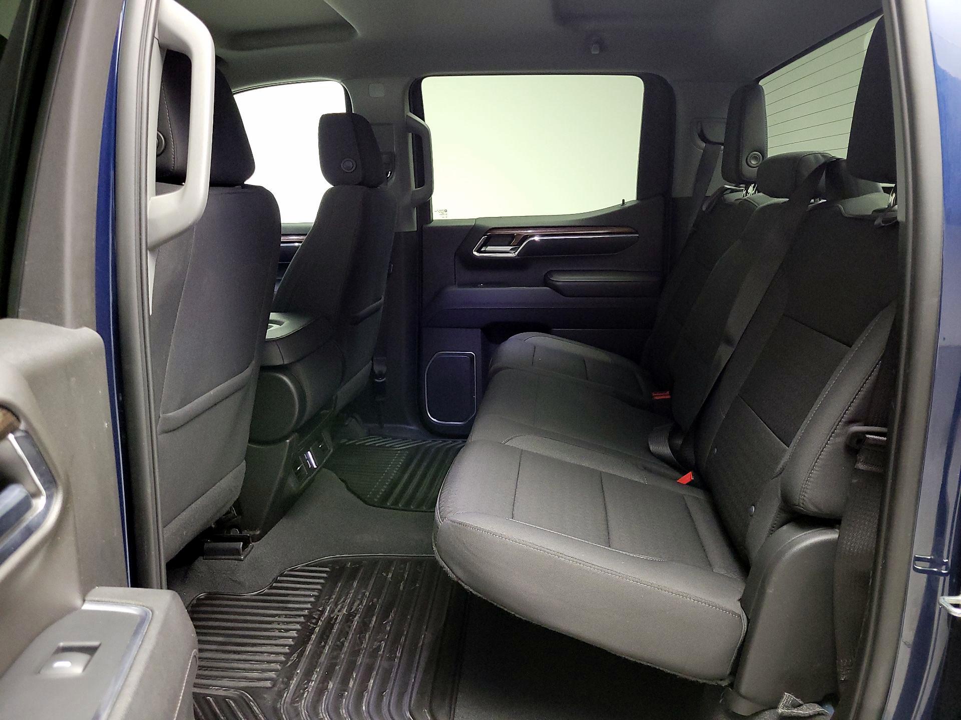 Thumbnail: 2023 Chevrolet Silverado 1500 - 20