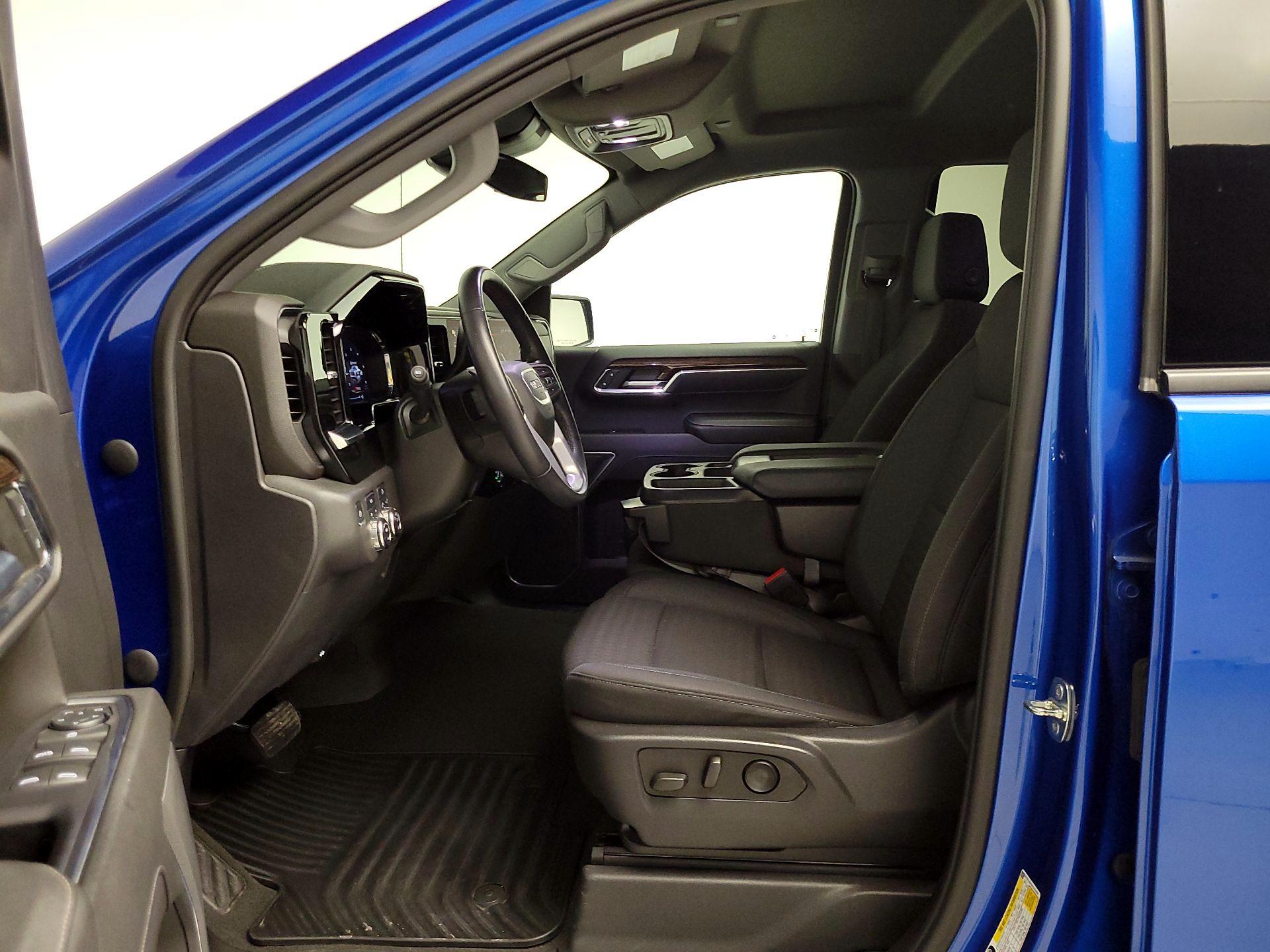 Thumbnail: 2022 GMC Sierra 1500 - 11