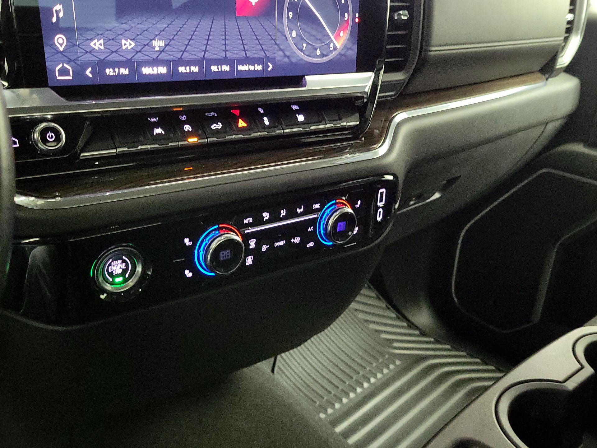 Thumbnail: 2022 GMC Sierra 1500 - 17