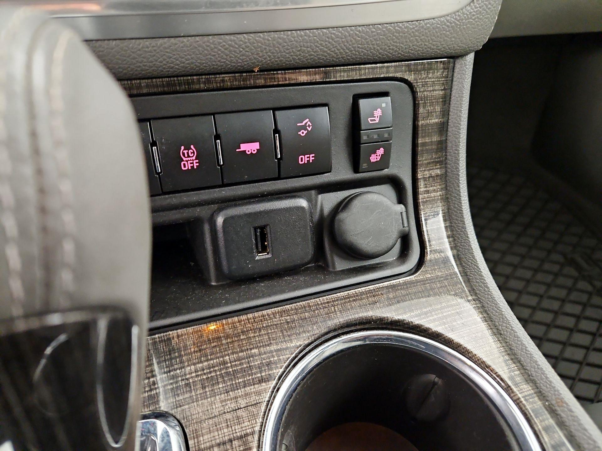 Thumbnail: 2017 GMC Acadia - 19