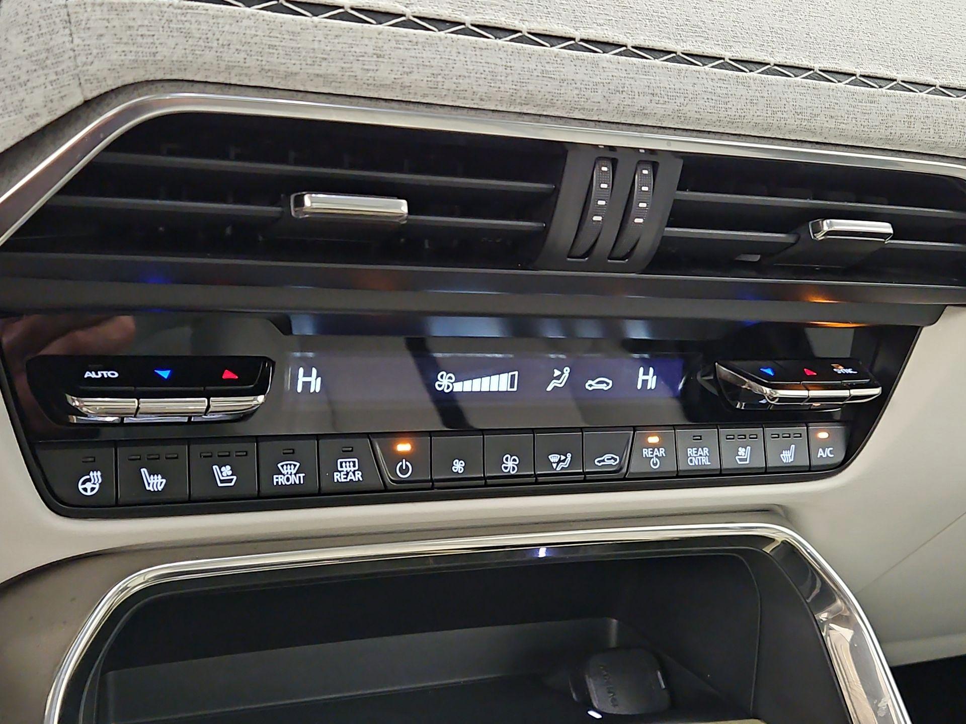 Thumbnail: 2025 Mazda CX-90 - 16