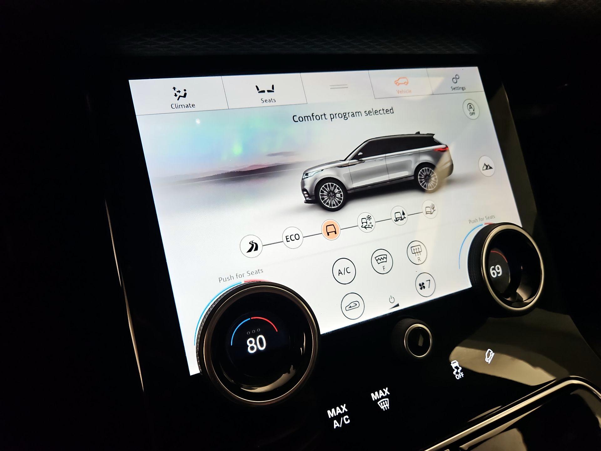 Thumbnail: 2020 Land Rover Range Rover Velar - 17