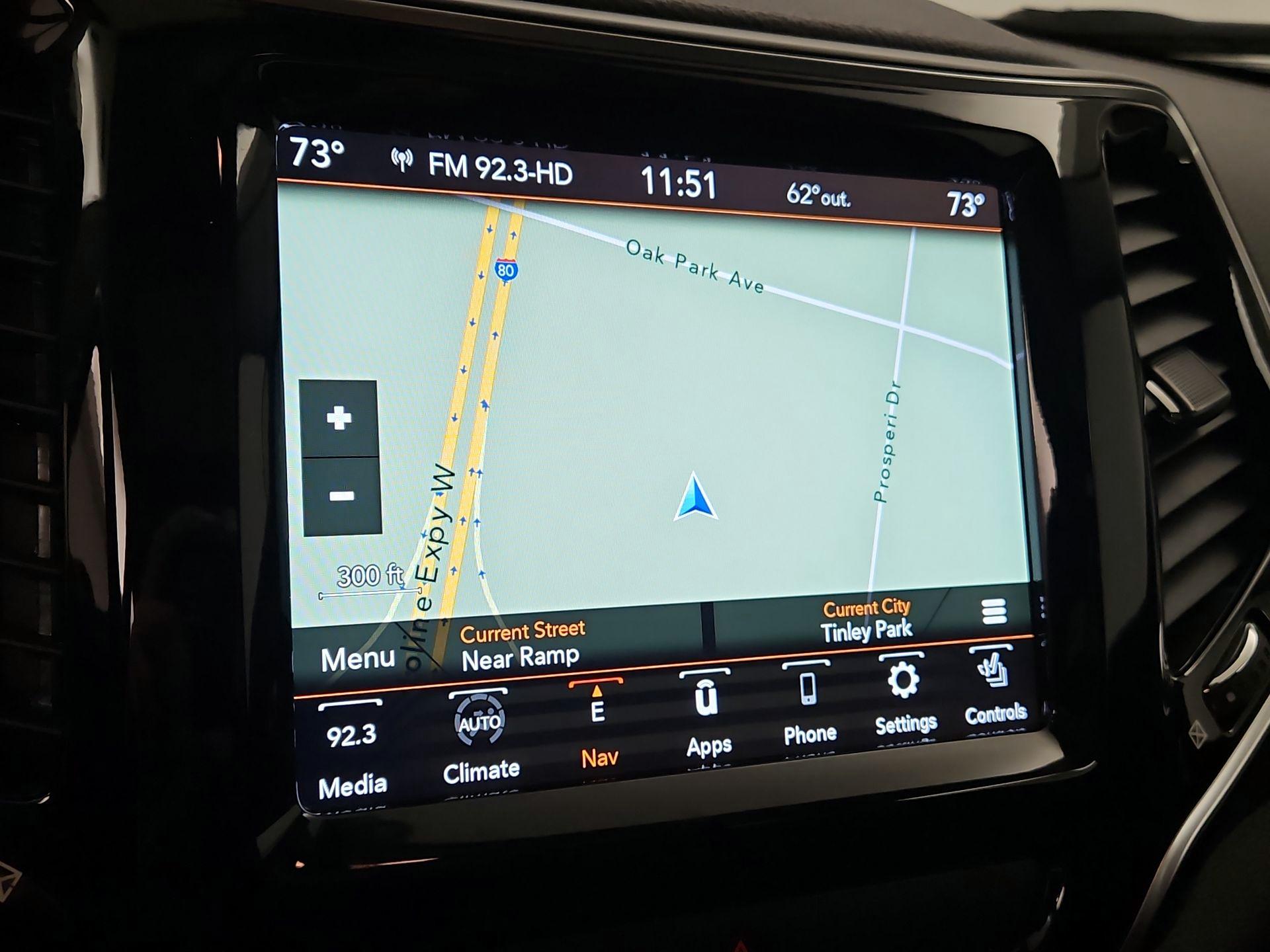 Thumbnail: 2020 Jeep Cherokee - 14