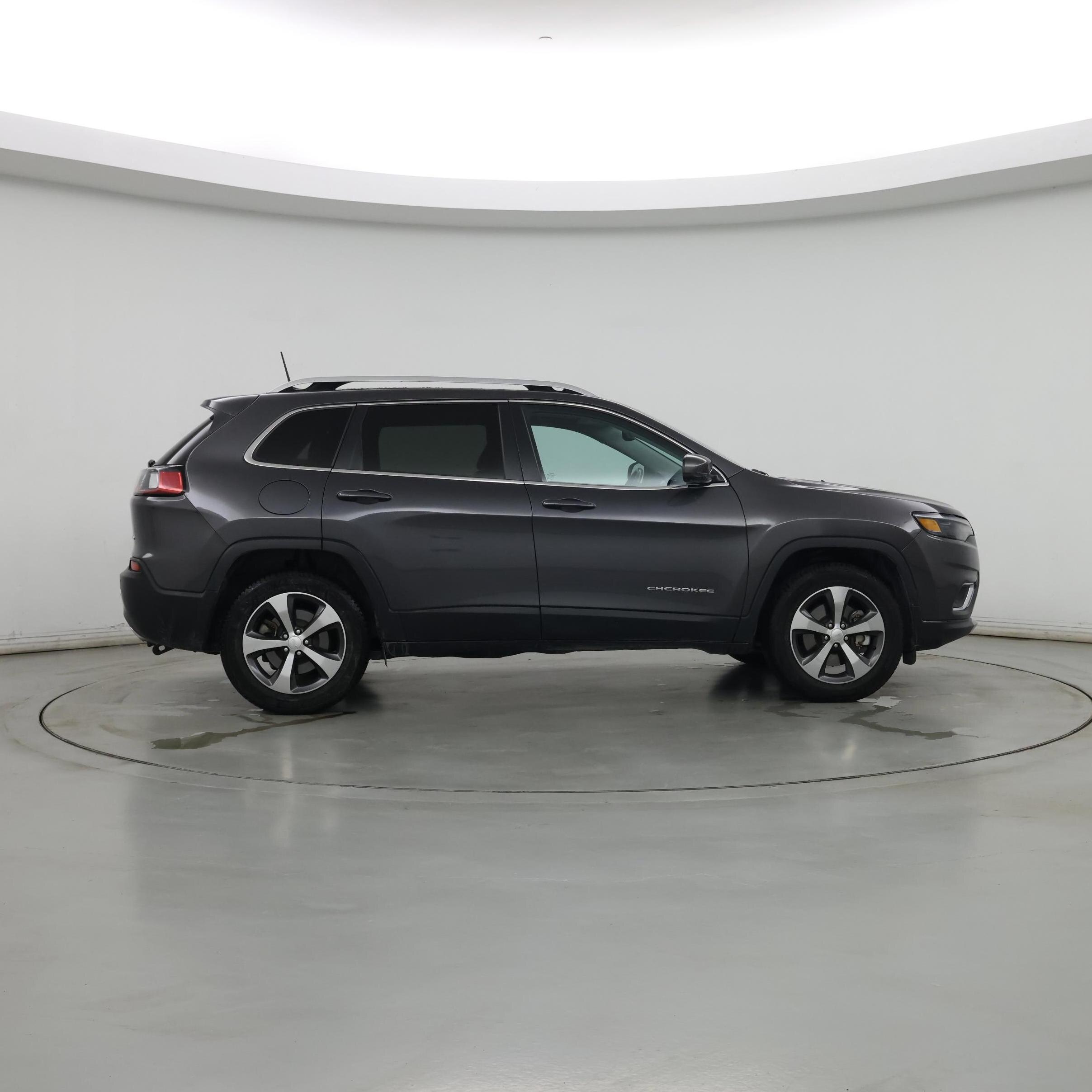 Thumbnail: 2020 Jeep Cherokee - 7