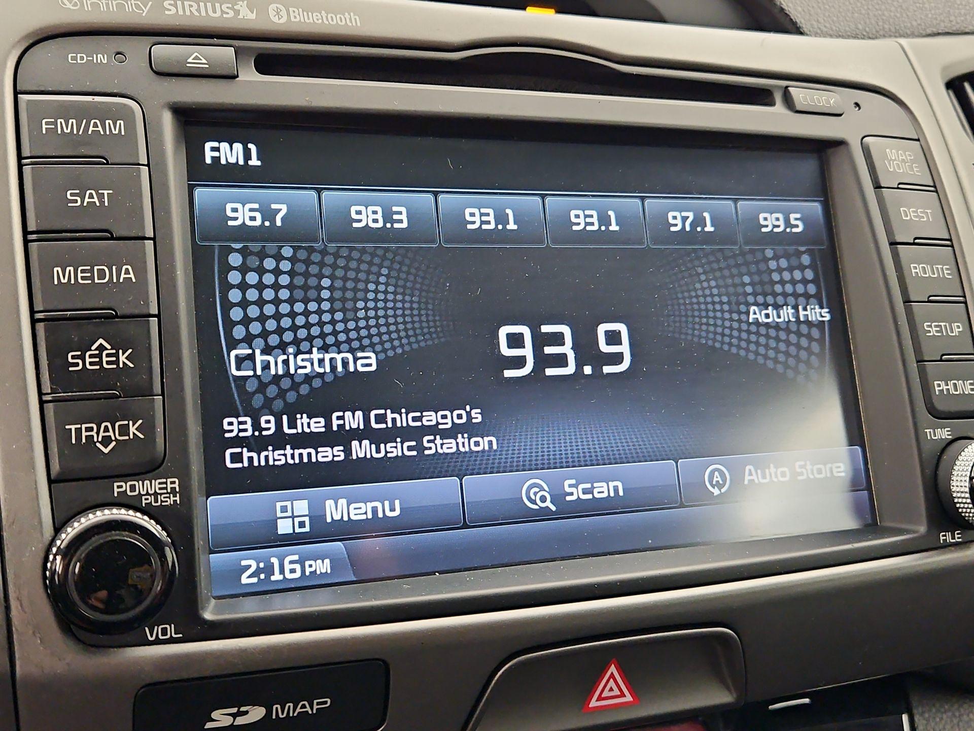 Thumbnail: 2016 Kia Sportage - 16