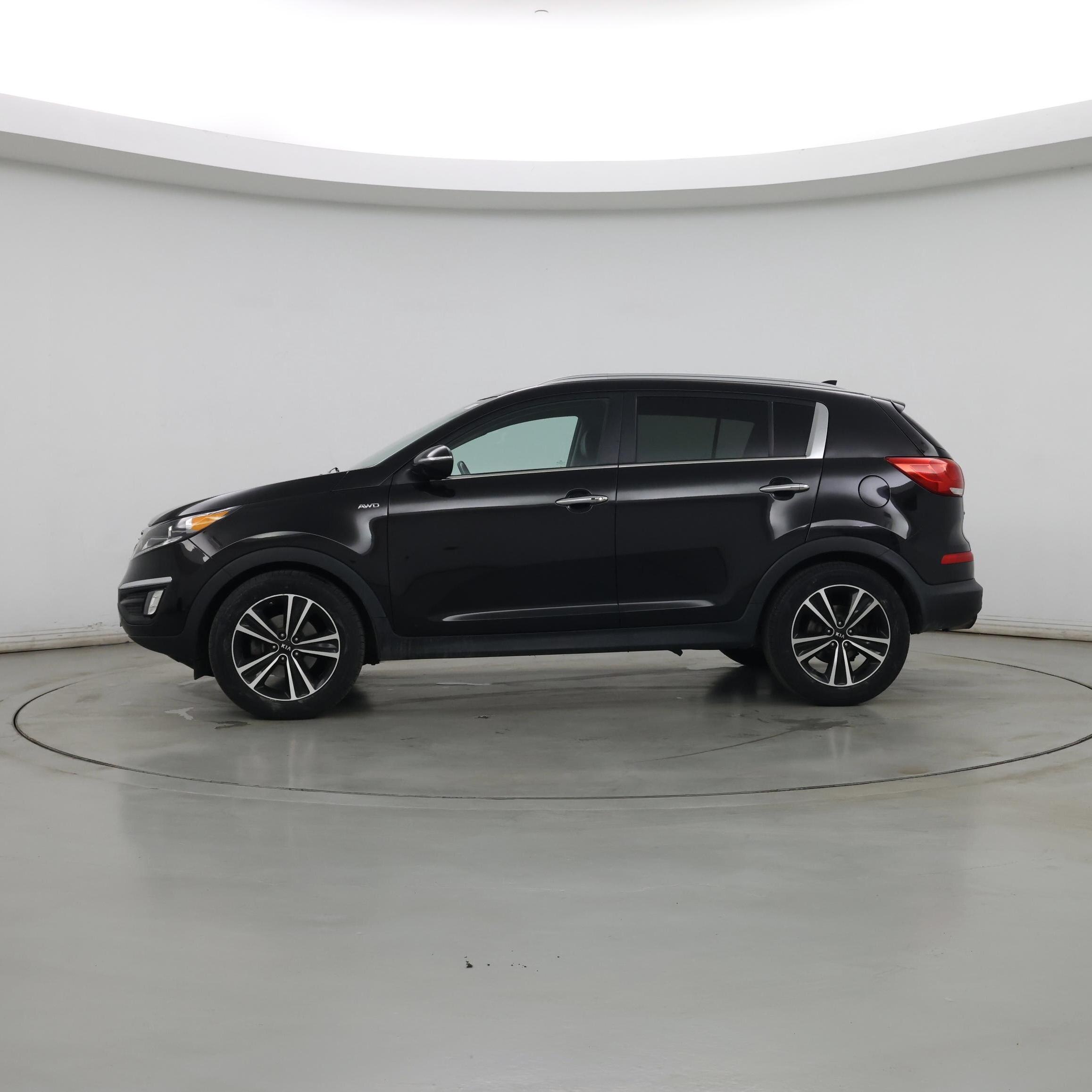 Thumbnail: 2016 Kia Sportage - 3
