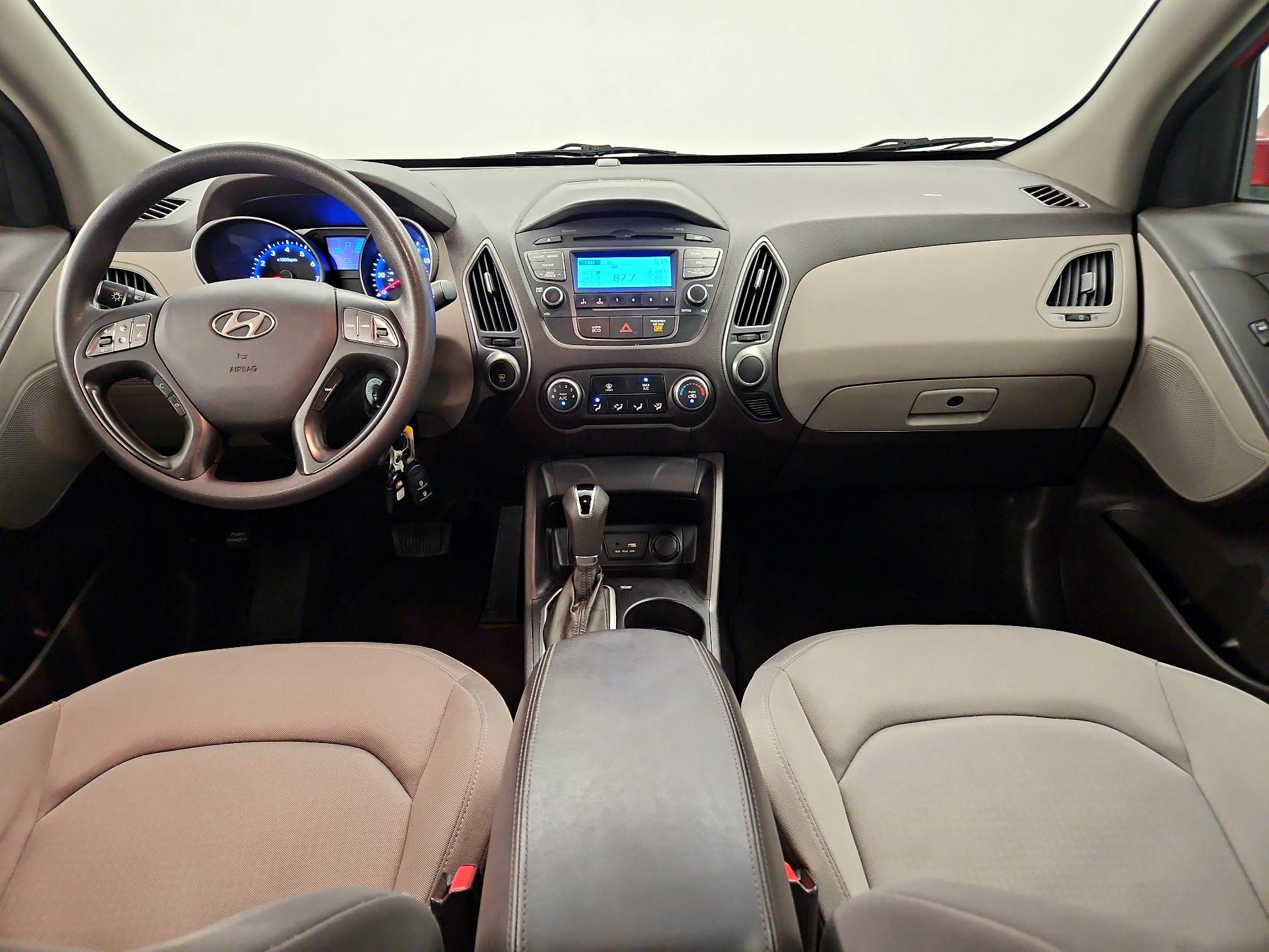 Thumbnail: 2015 Hyundai Tucson - 9