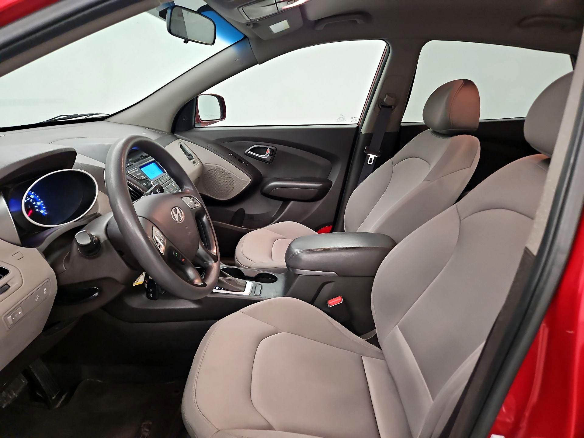 Thumbnail: 2015 Hyundai Tucson - 11