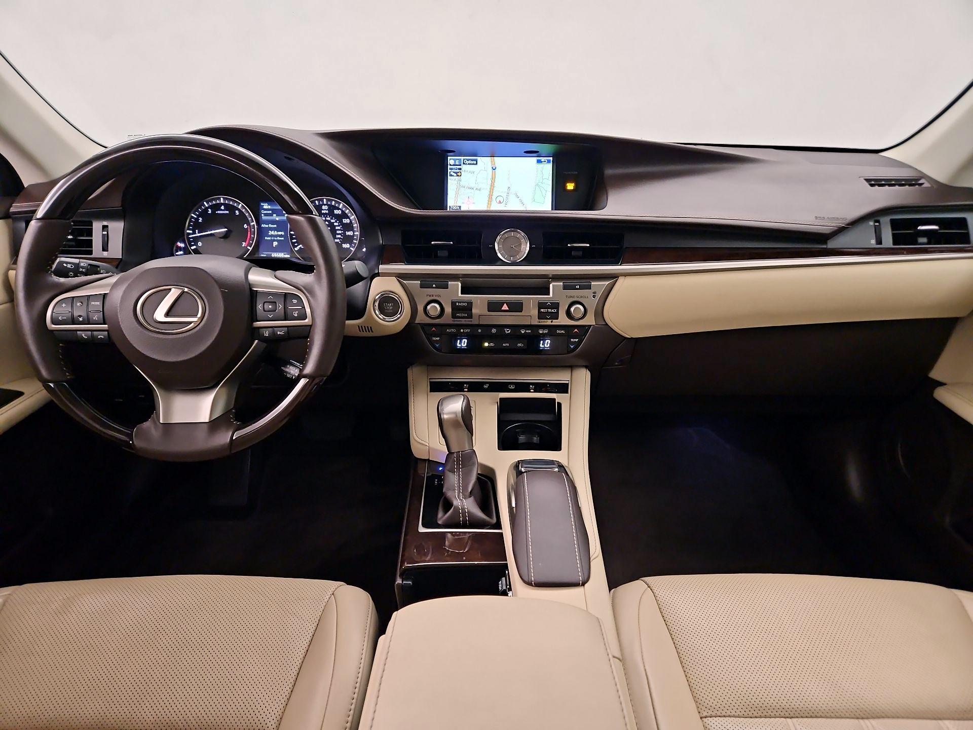 Thumbnail: 2016 Lexus ES - 9