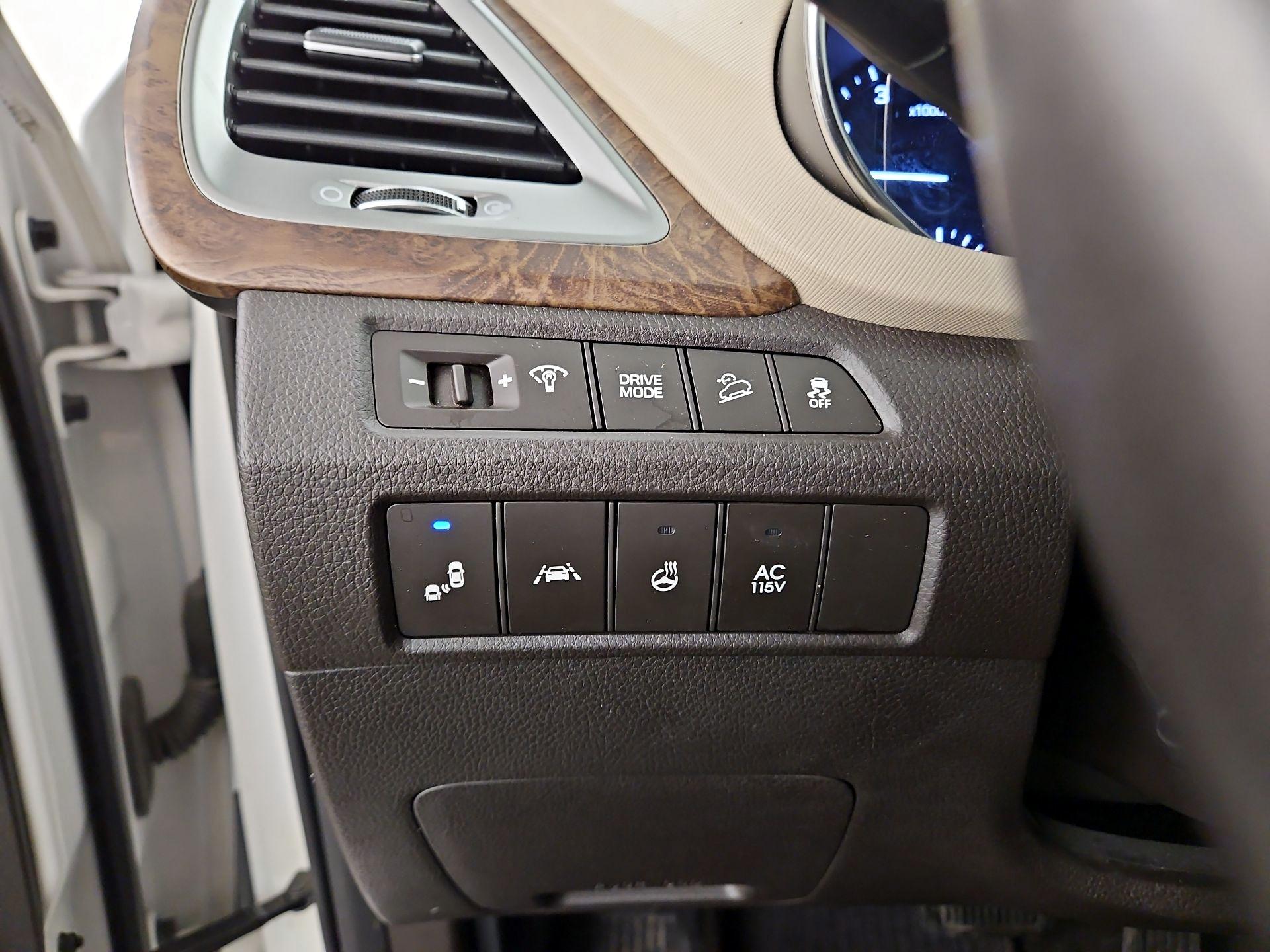 Thumbnail: 2019 Hyundai Santa Fe - 13